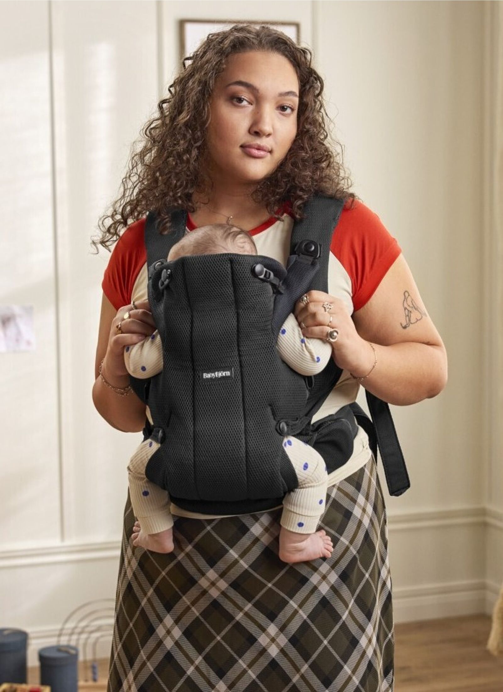 BABY CARRIER HOLD MESH BLACK