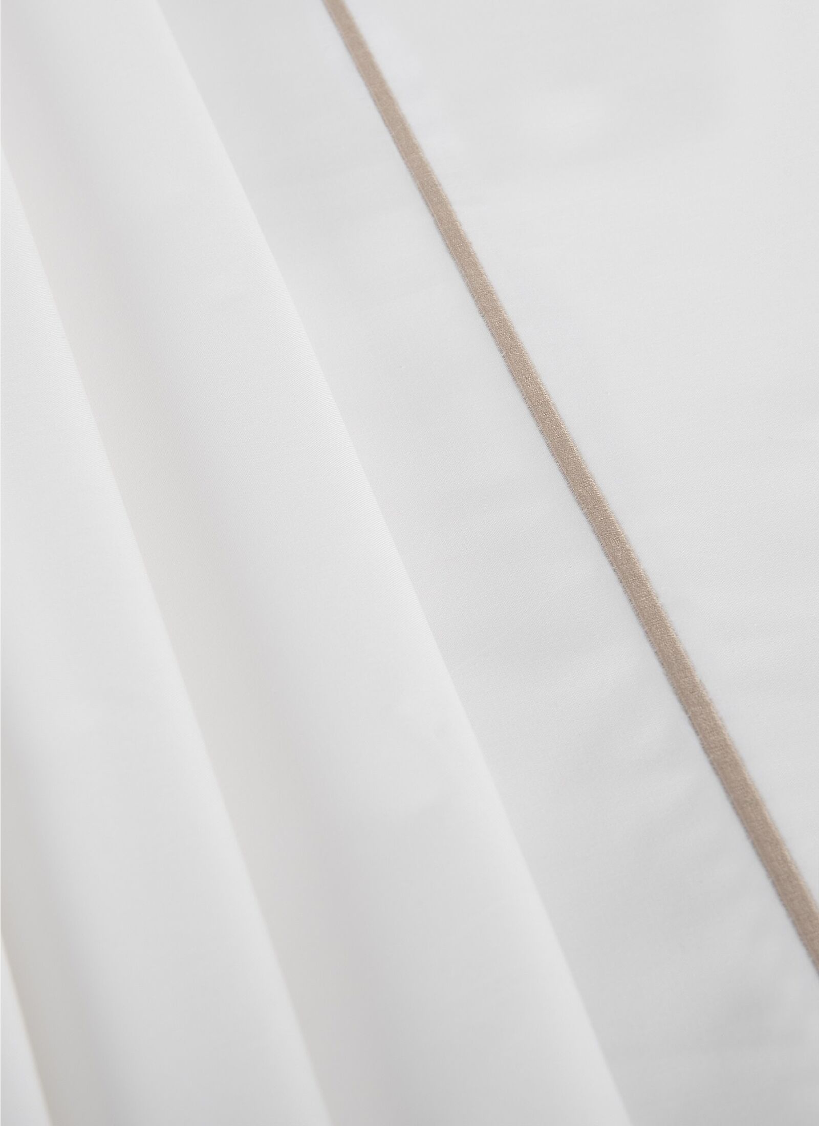 QUEEN SHEET SET CLASSIC WHITE-TAUPE