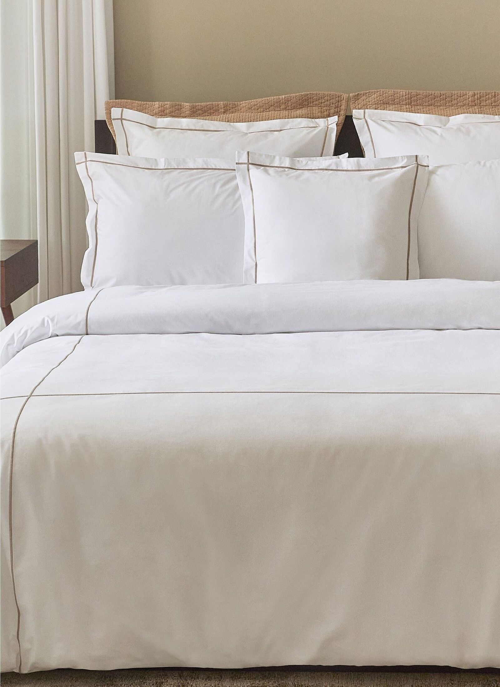 QUEEN SHEET SET CLASSIC WHITE-TAUPE
