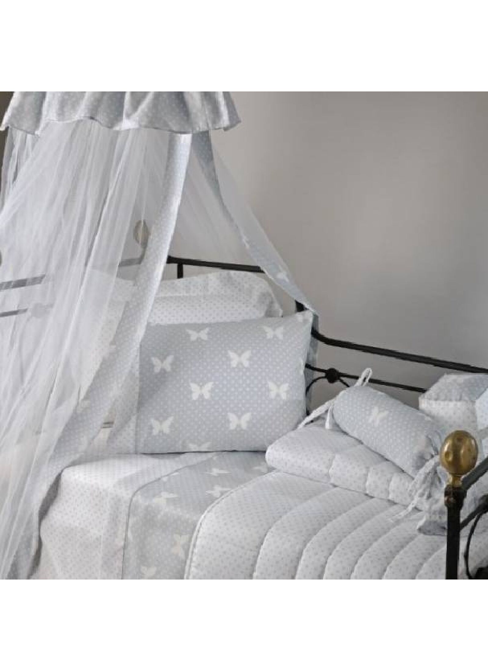 CRADLE SHEETS SET GREY DOTS WITH BUTTERFLIES (BS686)