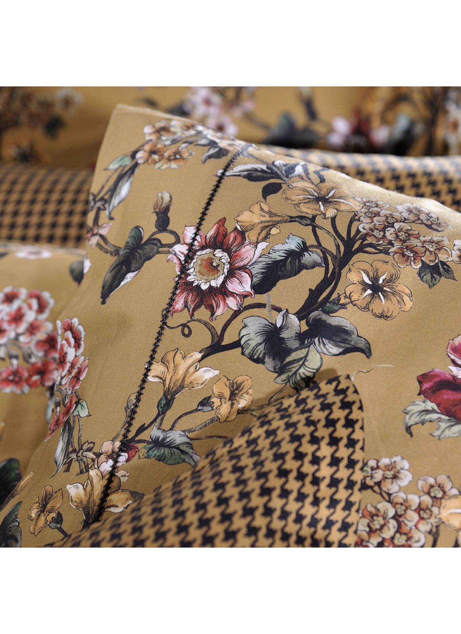SINGLE SHEET SET SATEEN GOLD FLOWER S826