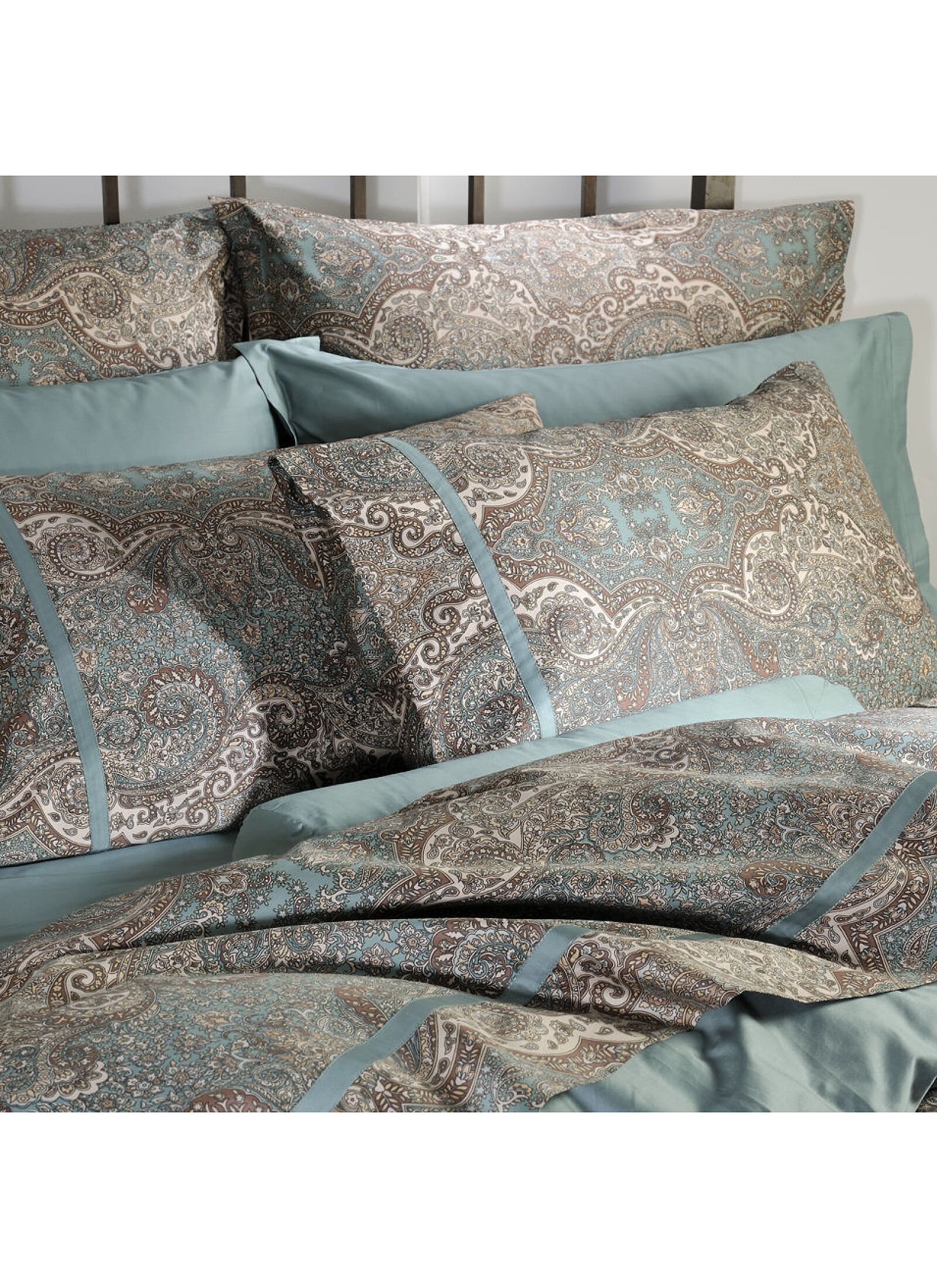 SINGLE SHEET SET BOMBAY PETROL (S833)