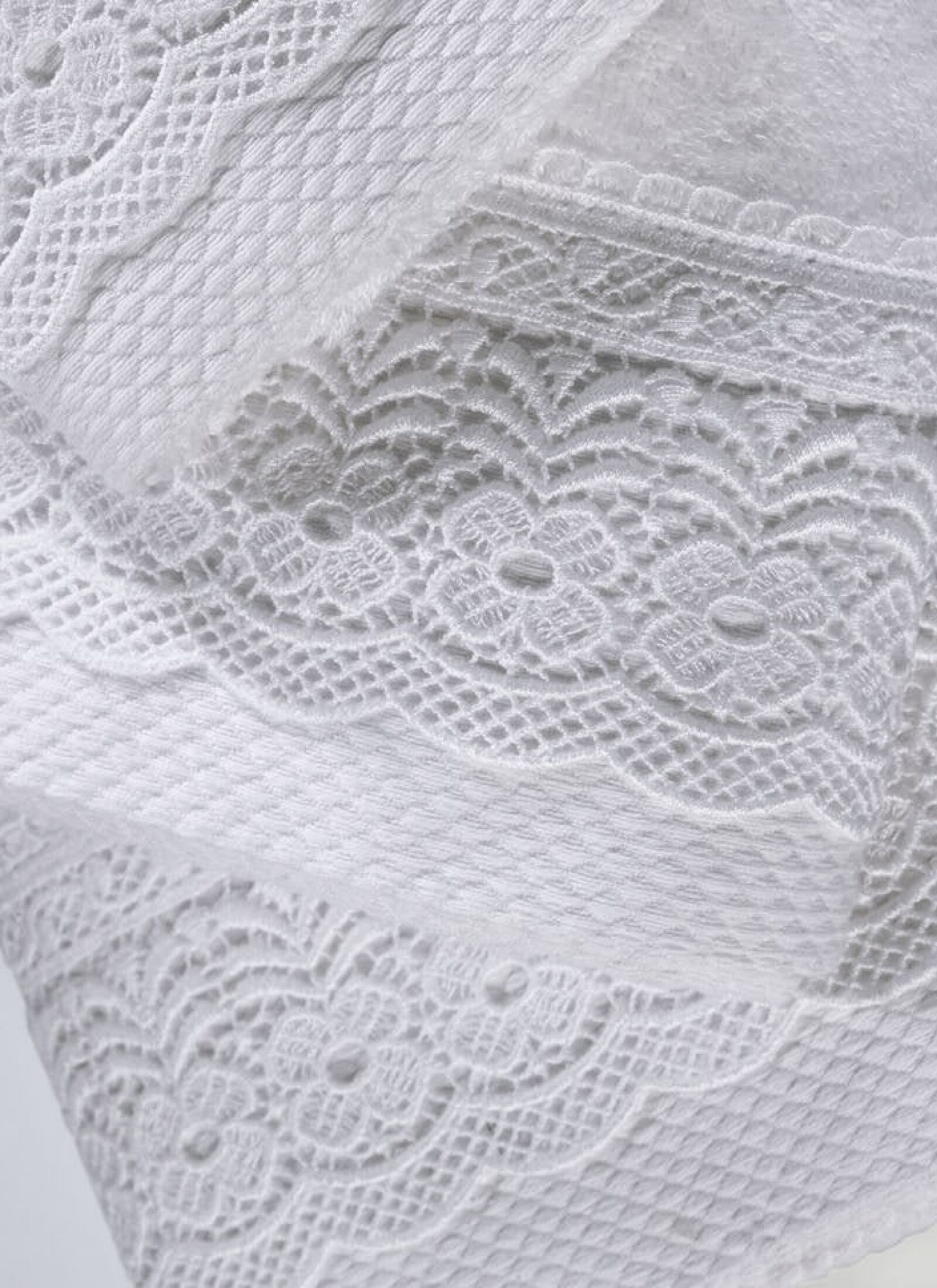 3 PC TOWEL SET LACE WHITE