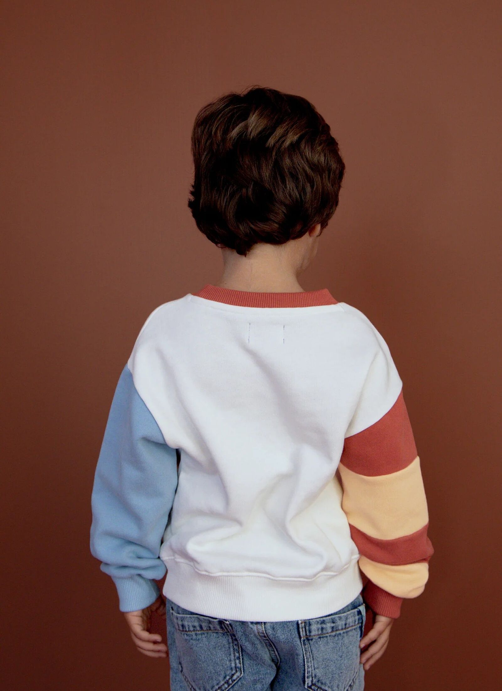 BACKYARD SWEATSHIRT