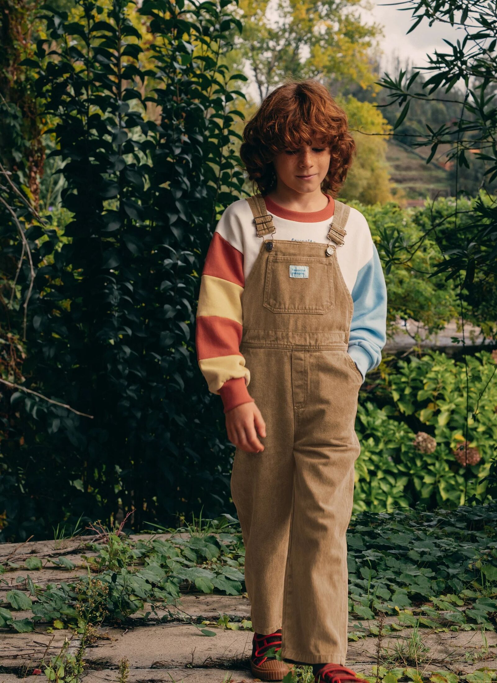 OVERALLS TRAIN STATION