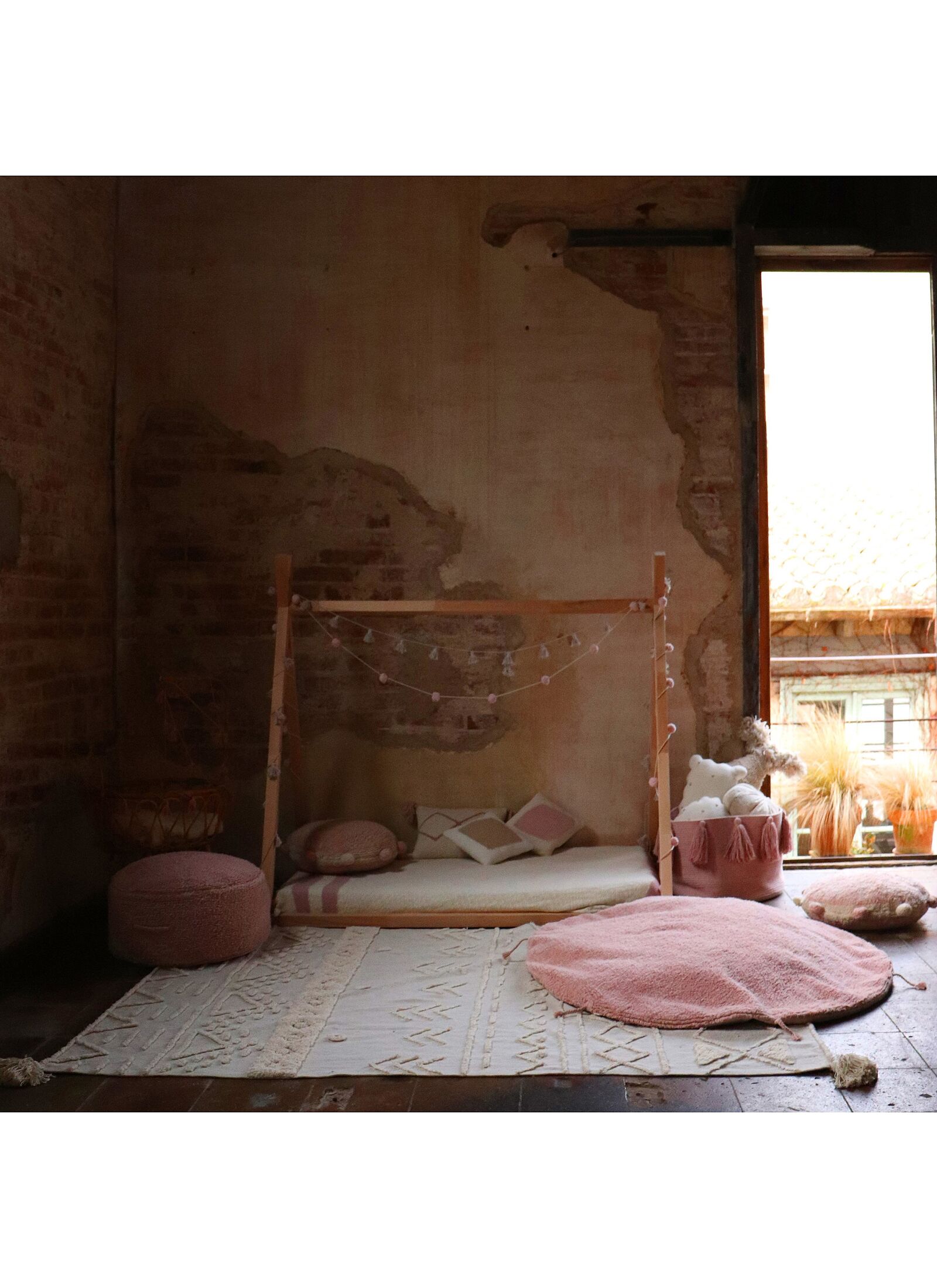 POUF-RUG LOU VINTAGE NUDE (120CM)