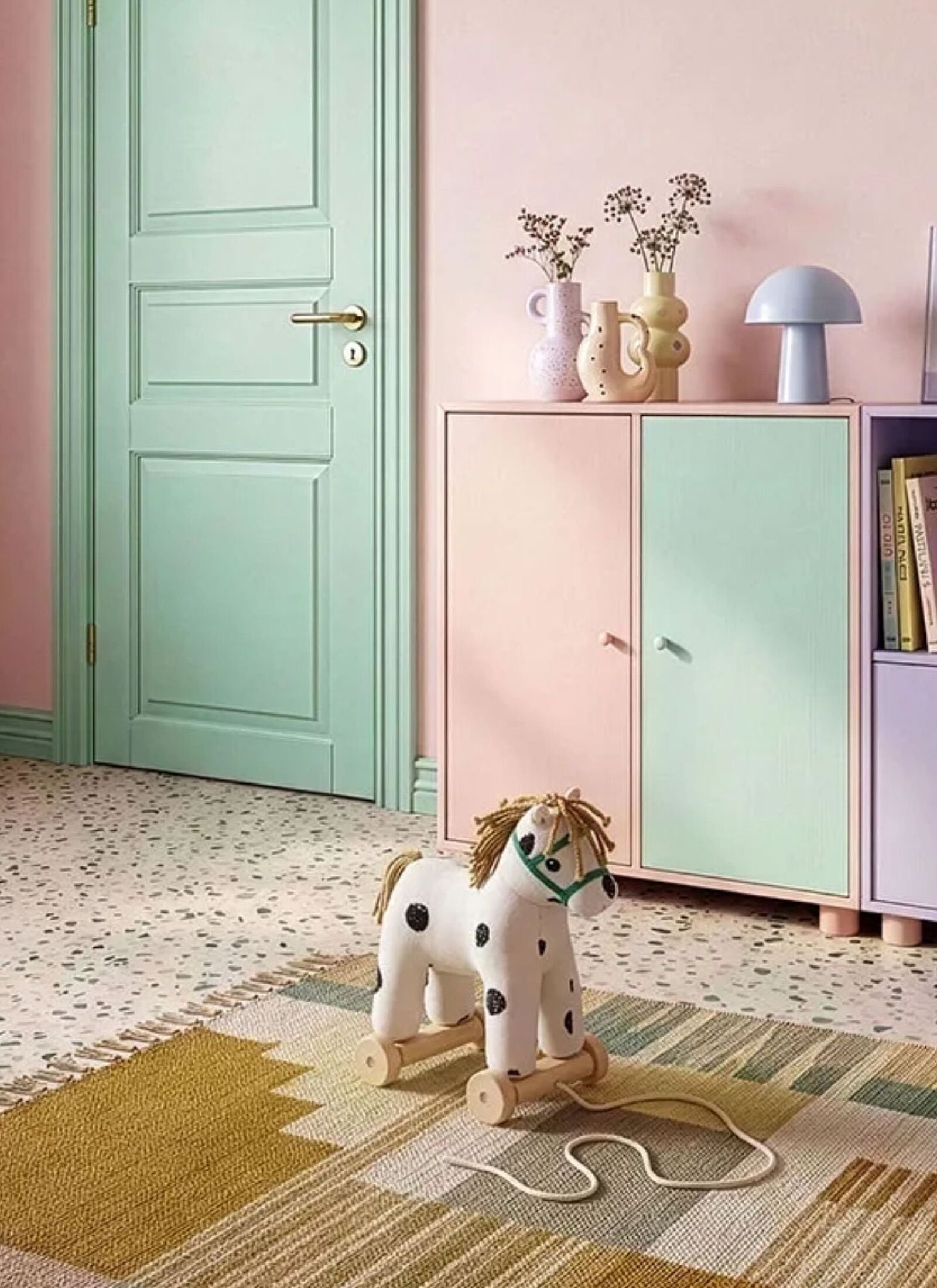 PULL ALONG HORSE PIPPI
