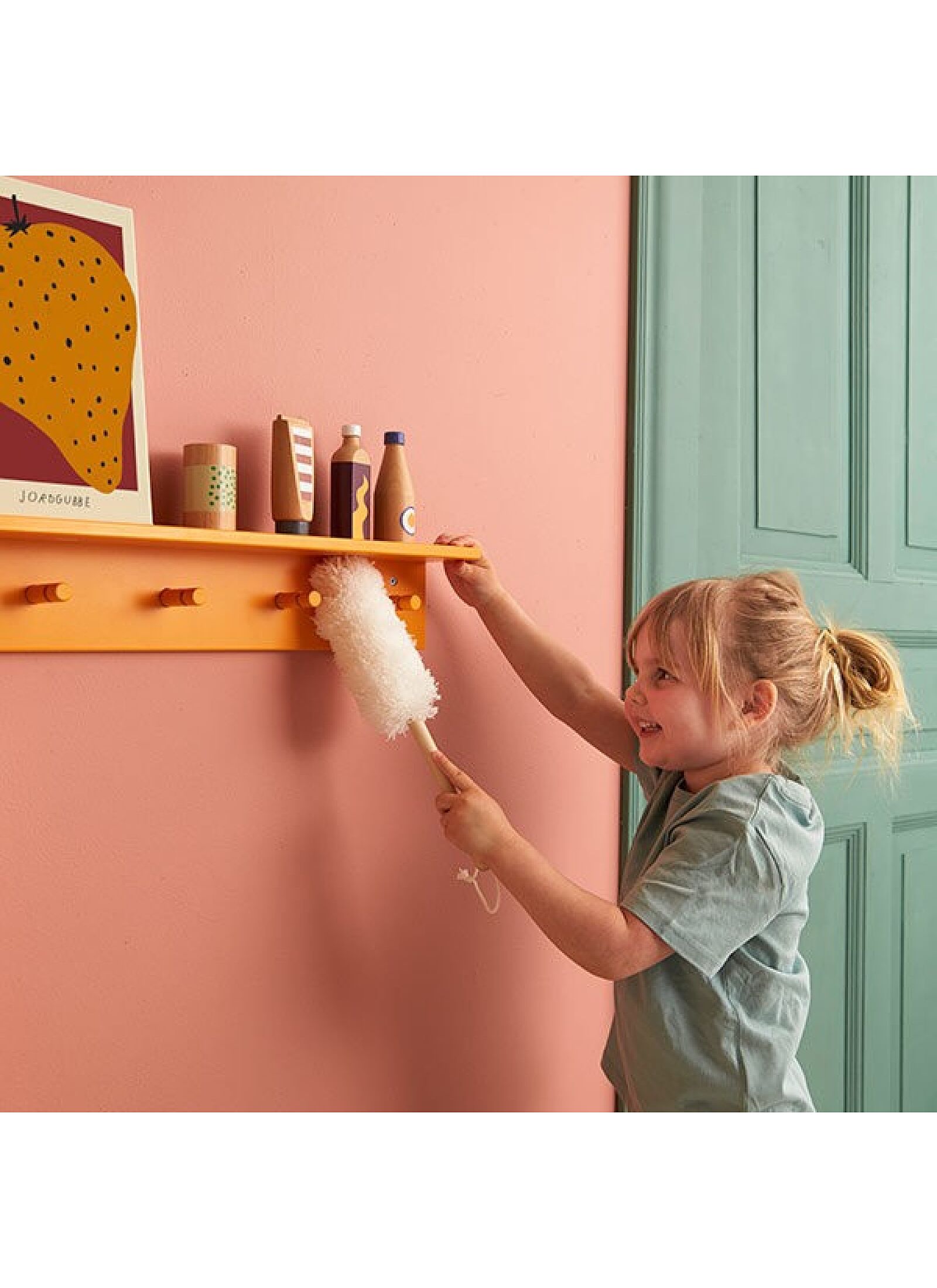 WOODEN CLEANING SET