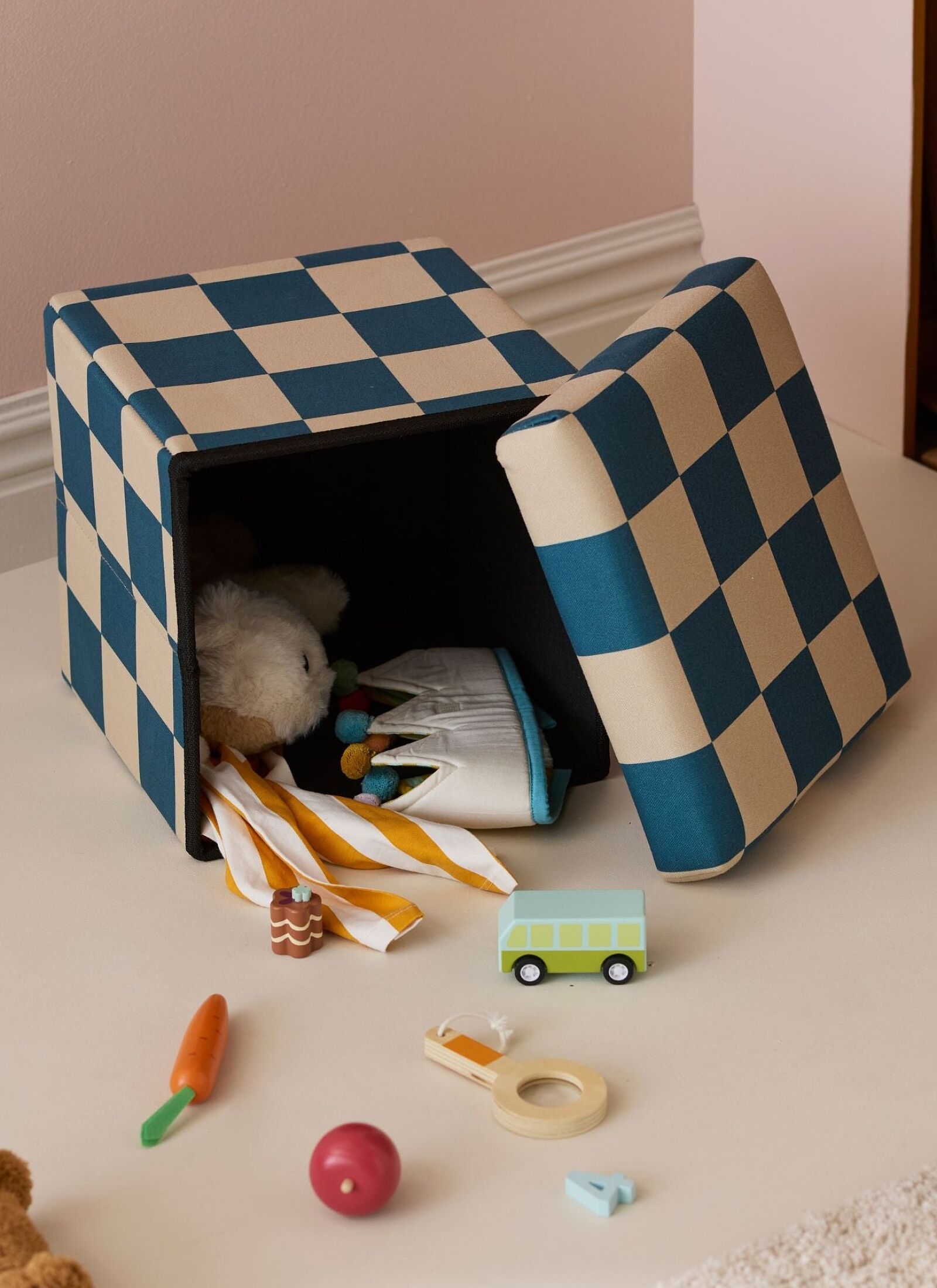 STOOL WITH STORAGE SPACE PETROL