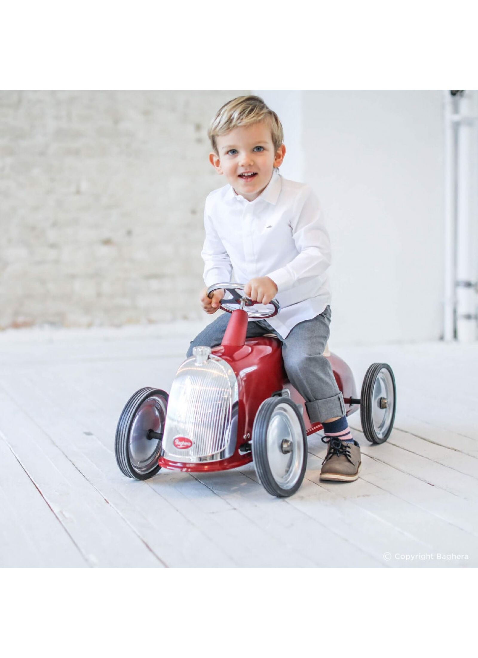 VEHICLE RIDER RED