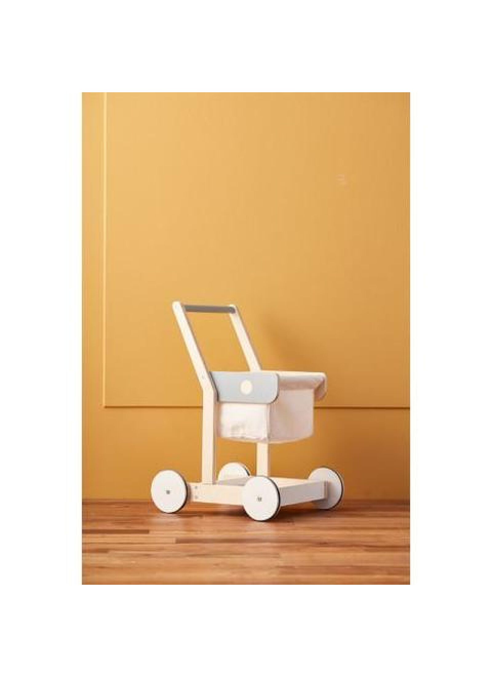 WOODEN TROLLEY