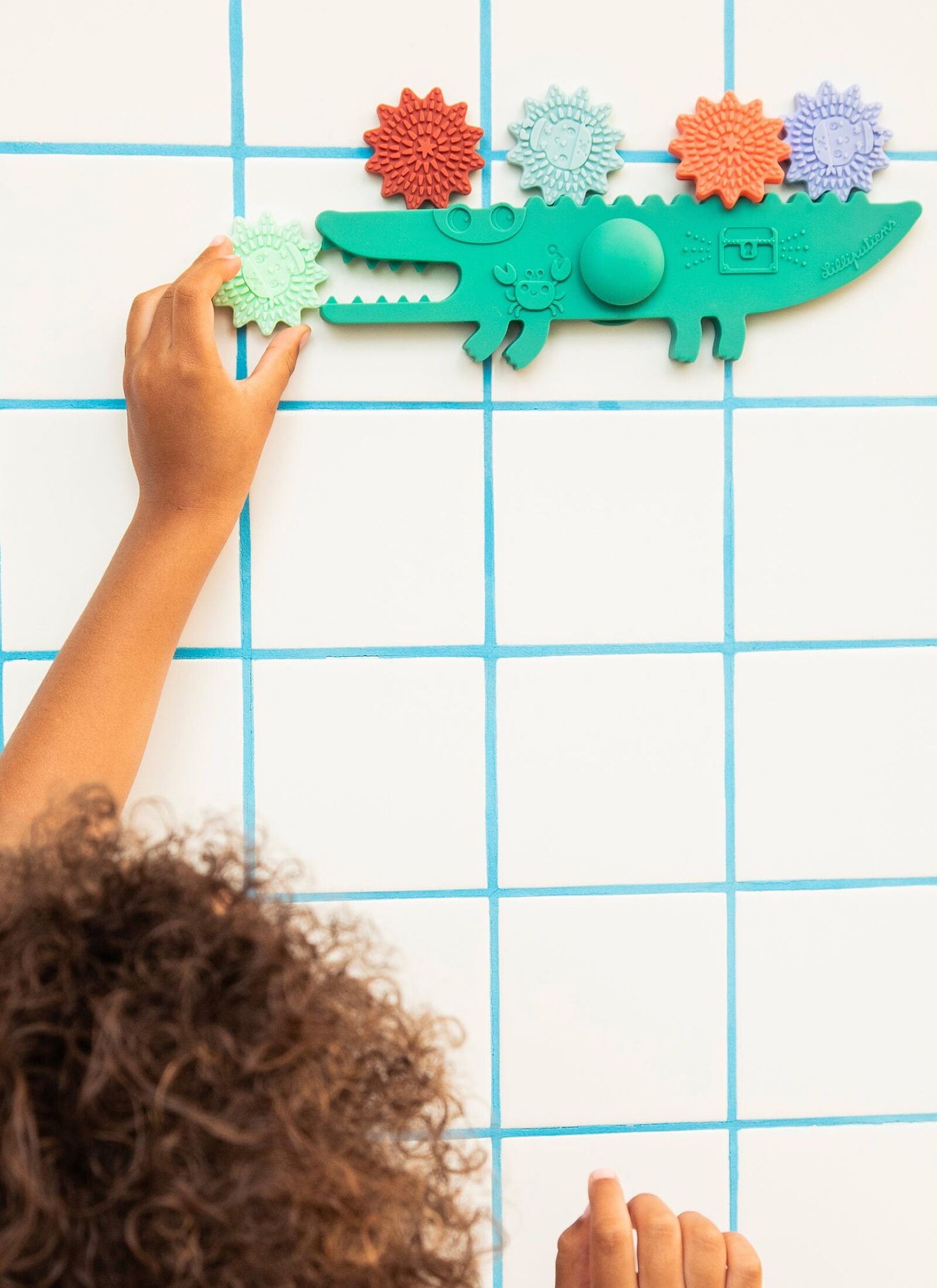 CROCODILE BATH BALANCE TOY
