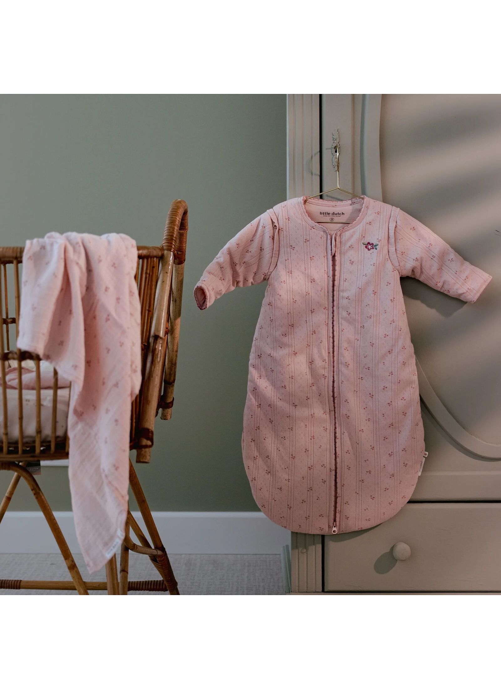 SLEEPING BAG PURE BLOSSOM (6-18M)
