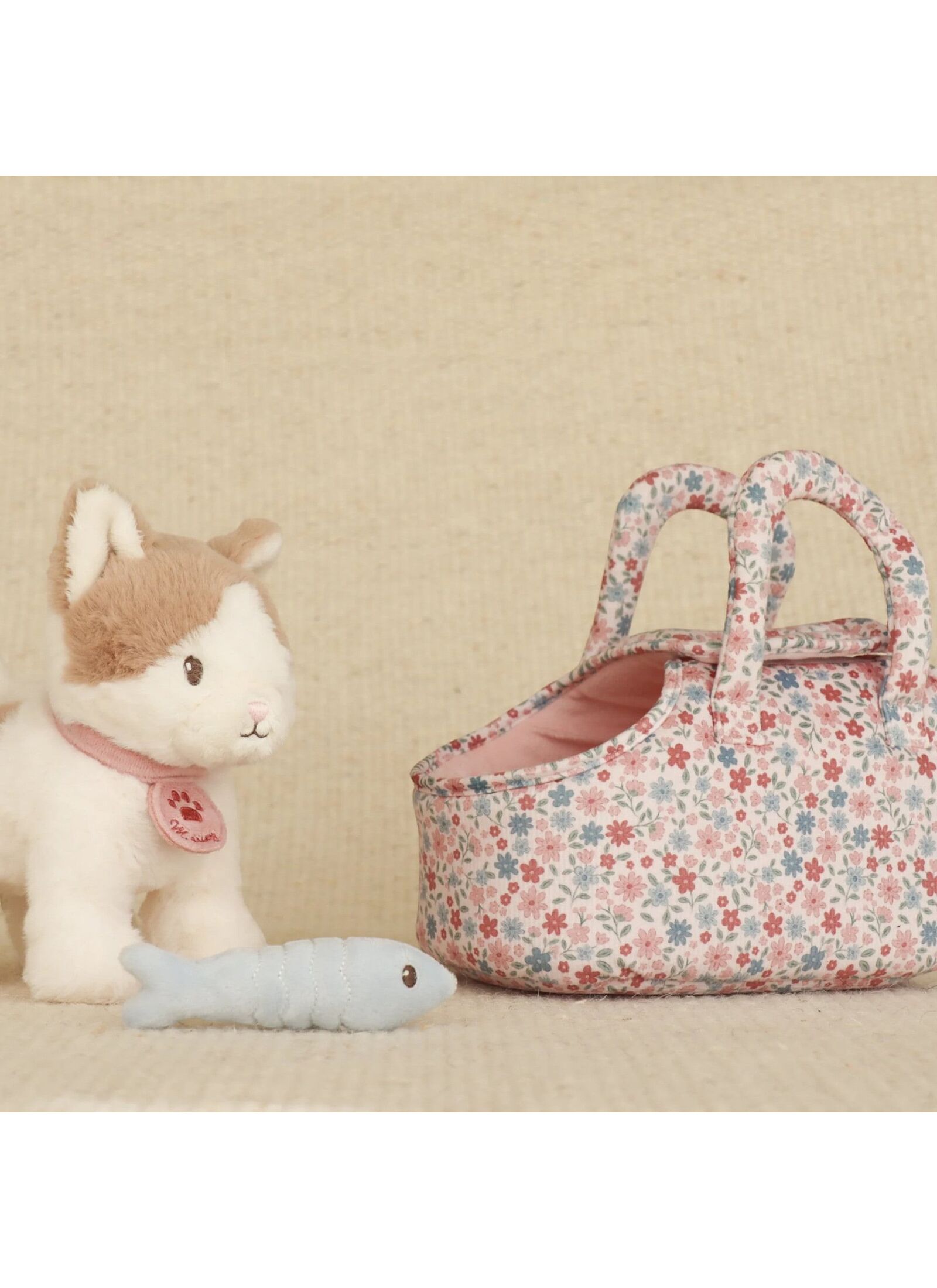 MARLEY FABRIC CAT IN A BASKET