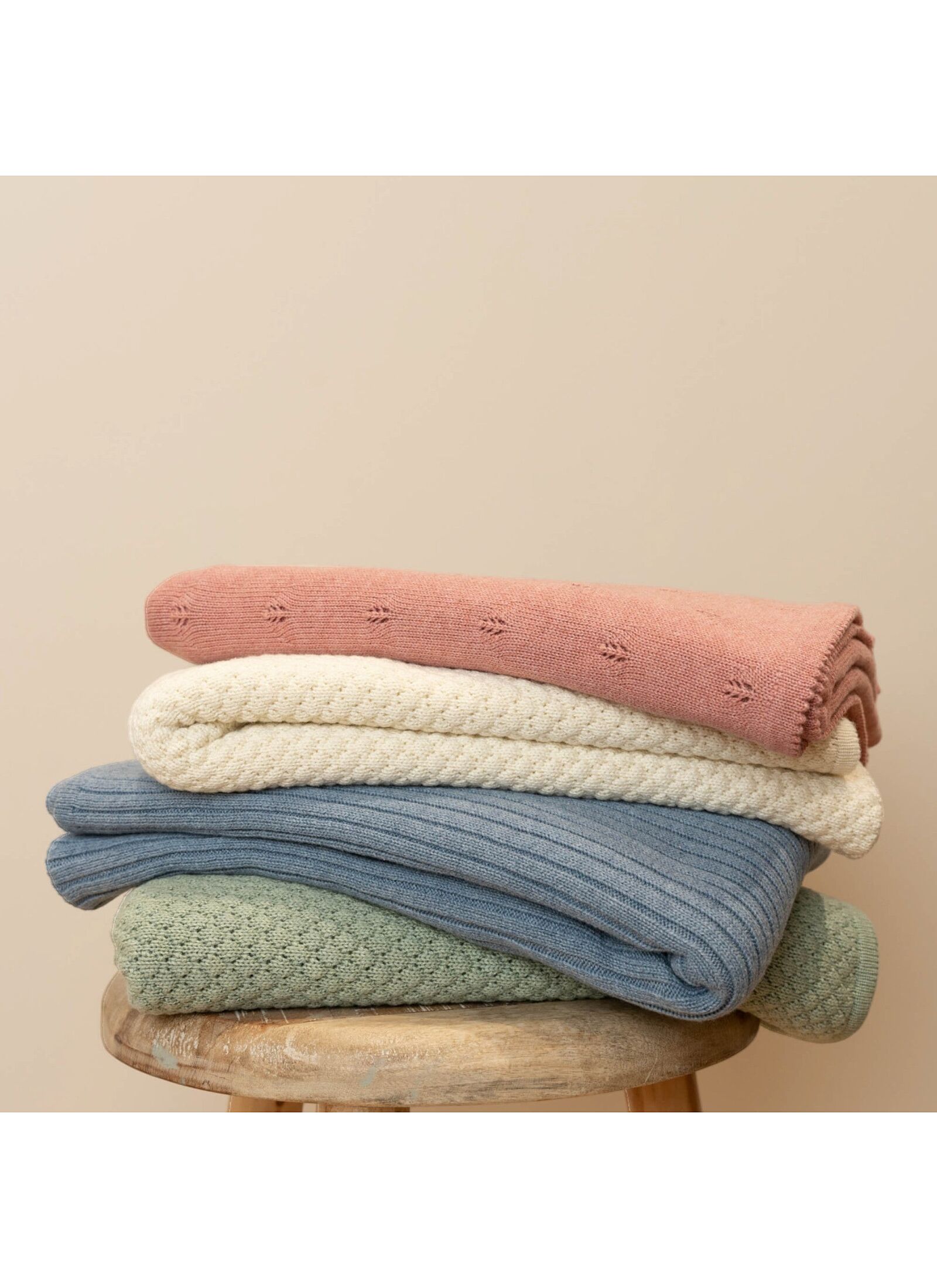 KNITTED CRIB BLANKET (110X140) PURE PINK BLUSH
