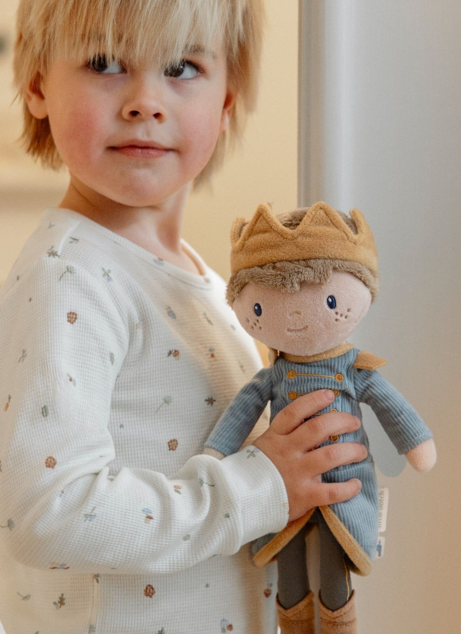 MEDIUM DOLL PRINCE JIM