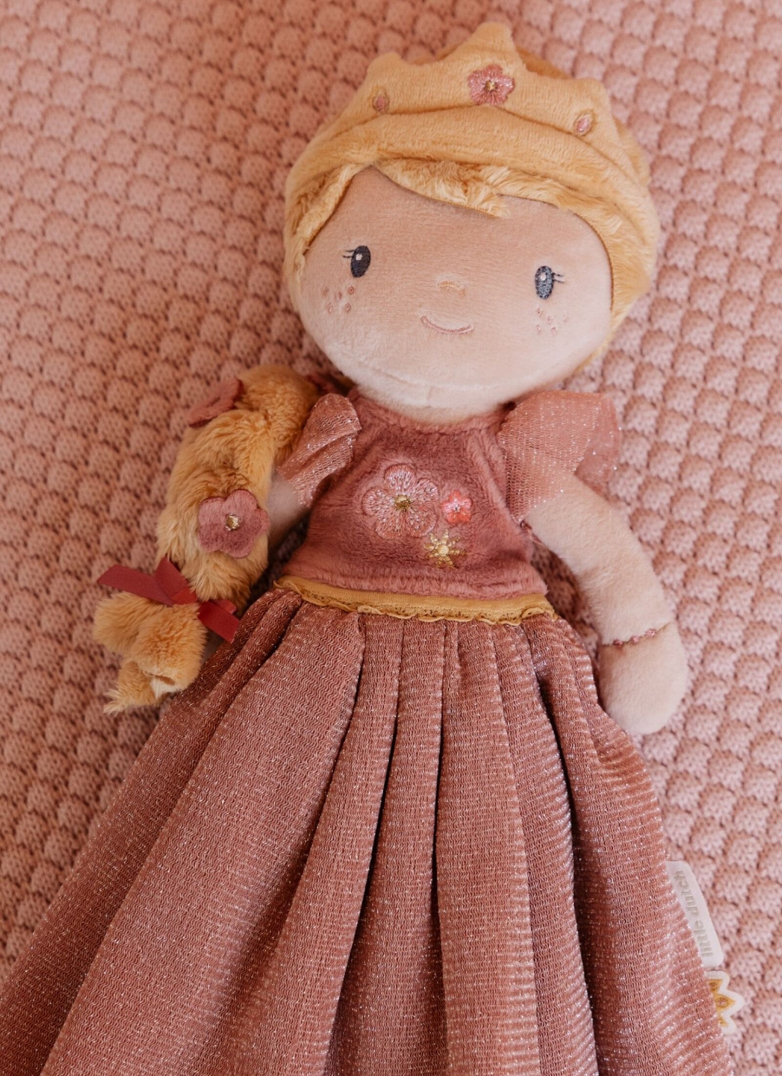MEDIUM DOLL PRINCESS JULIA