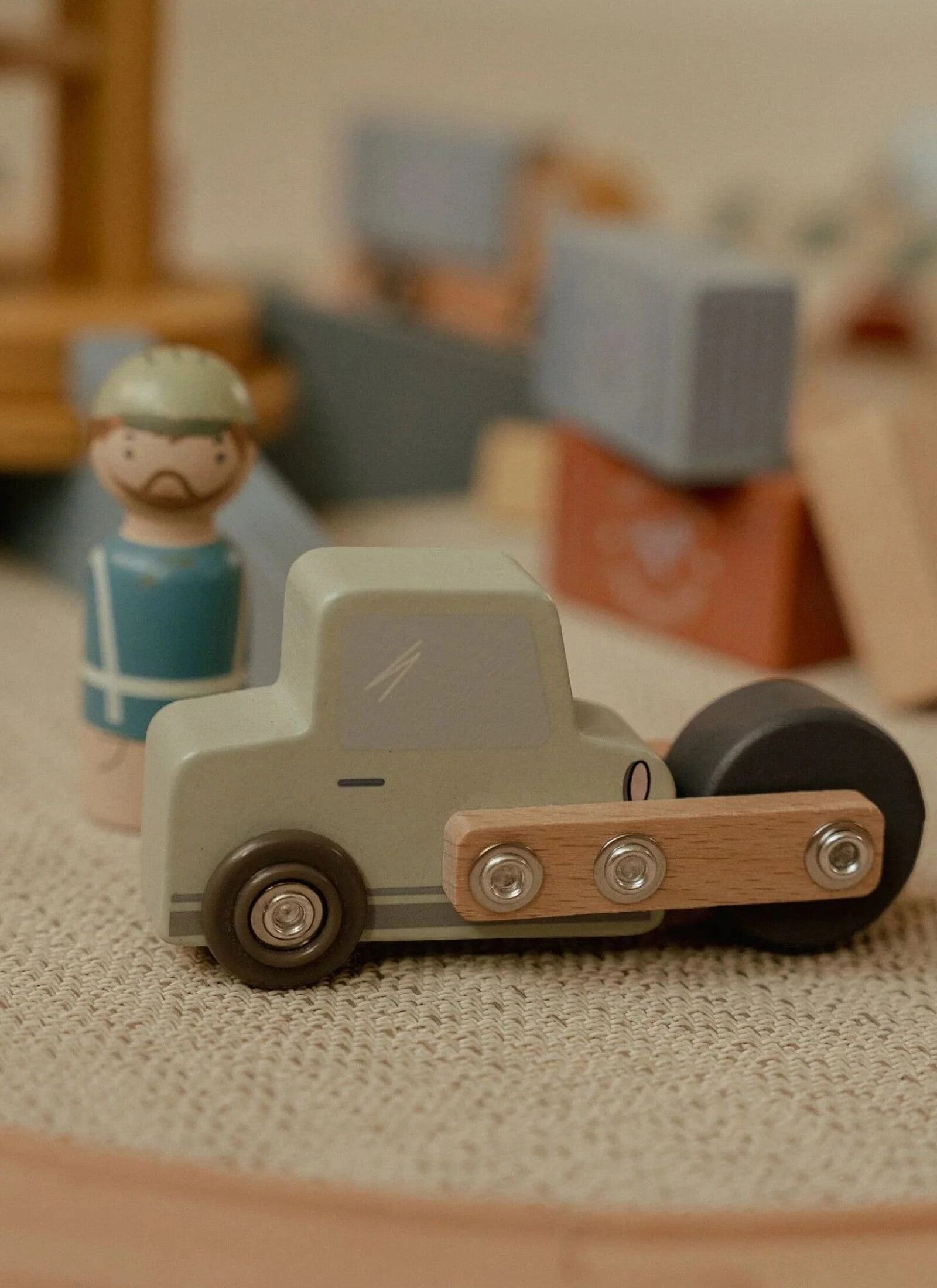 WOODEN CRANE
