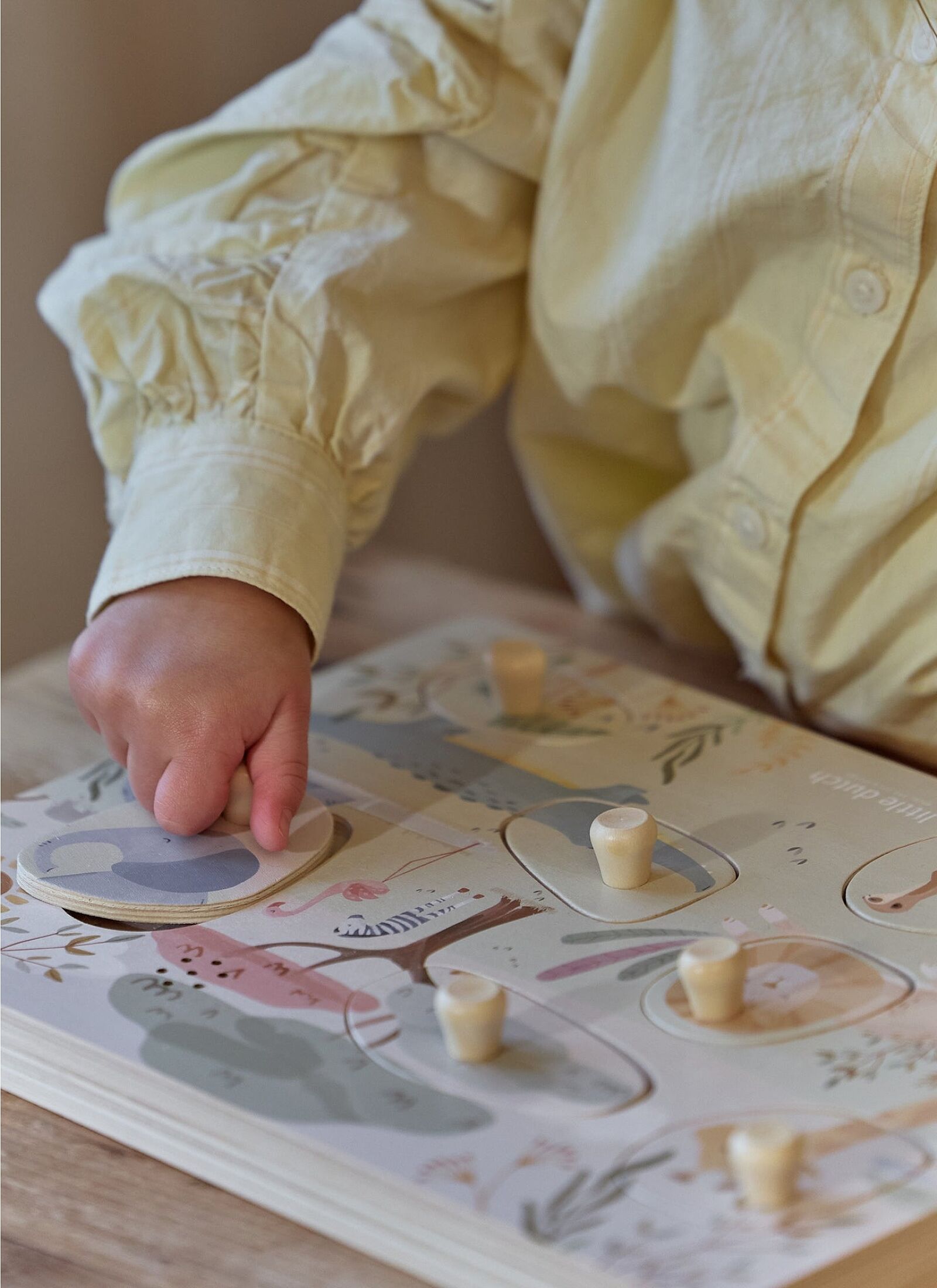 WOODEN PUZZLE WITH SOUNDS SAFARI FRIENDS