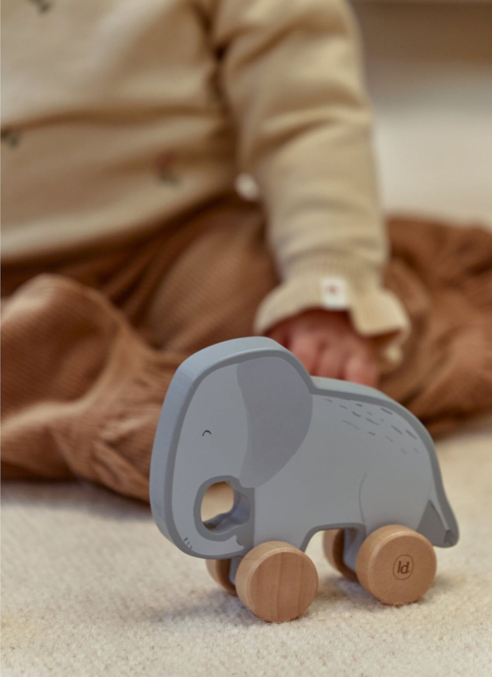 WOODEN TOY SAFARI FRIENDS