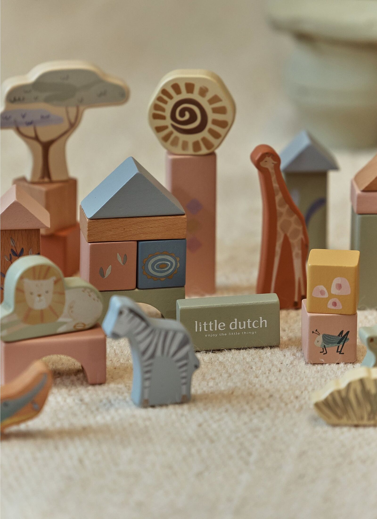 BUILDING BLOCKS SAFARI FRIENDS