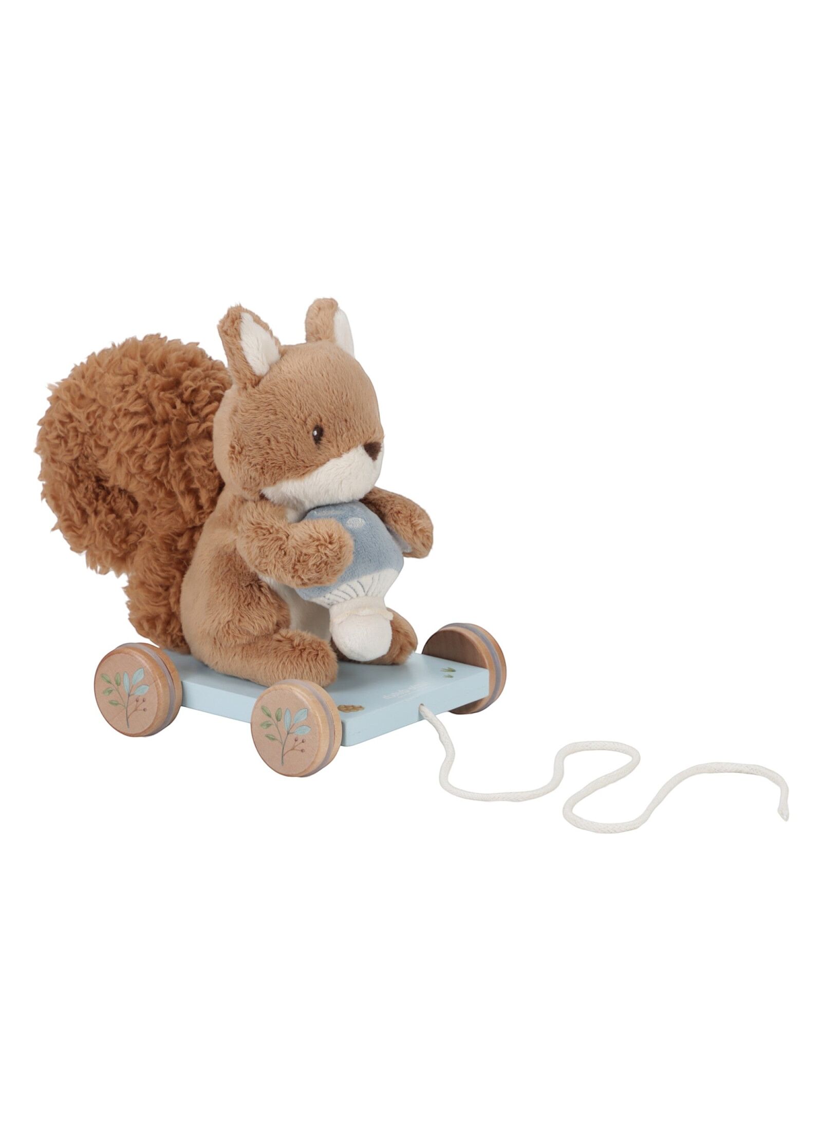 PULL ALONG SQUIRREL