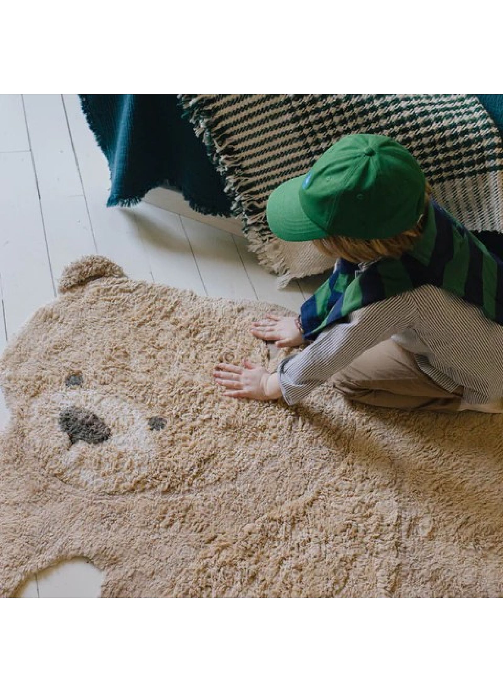 RUG BEAR (120X122)