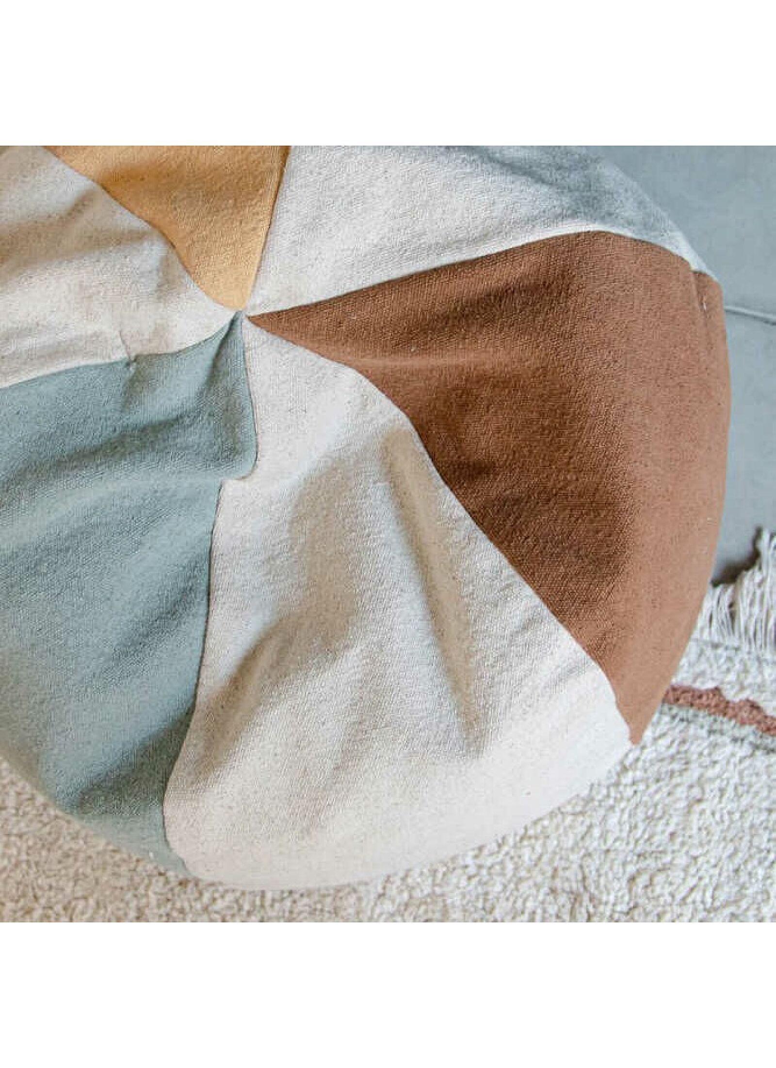 FLOOR CUSHION BALL