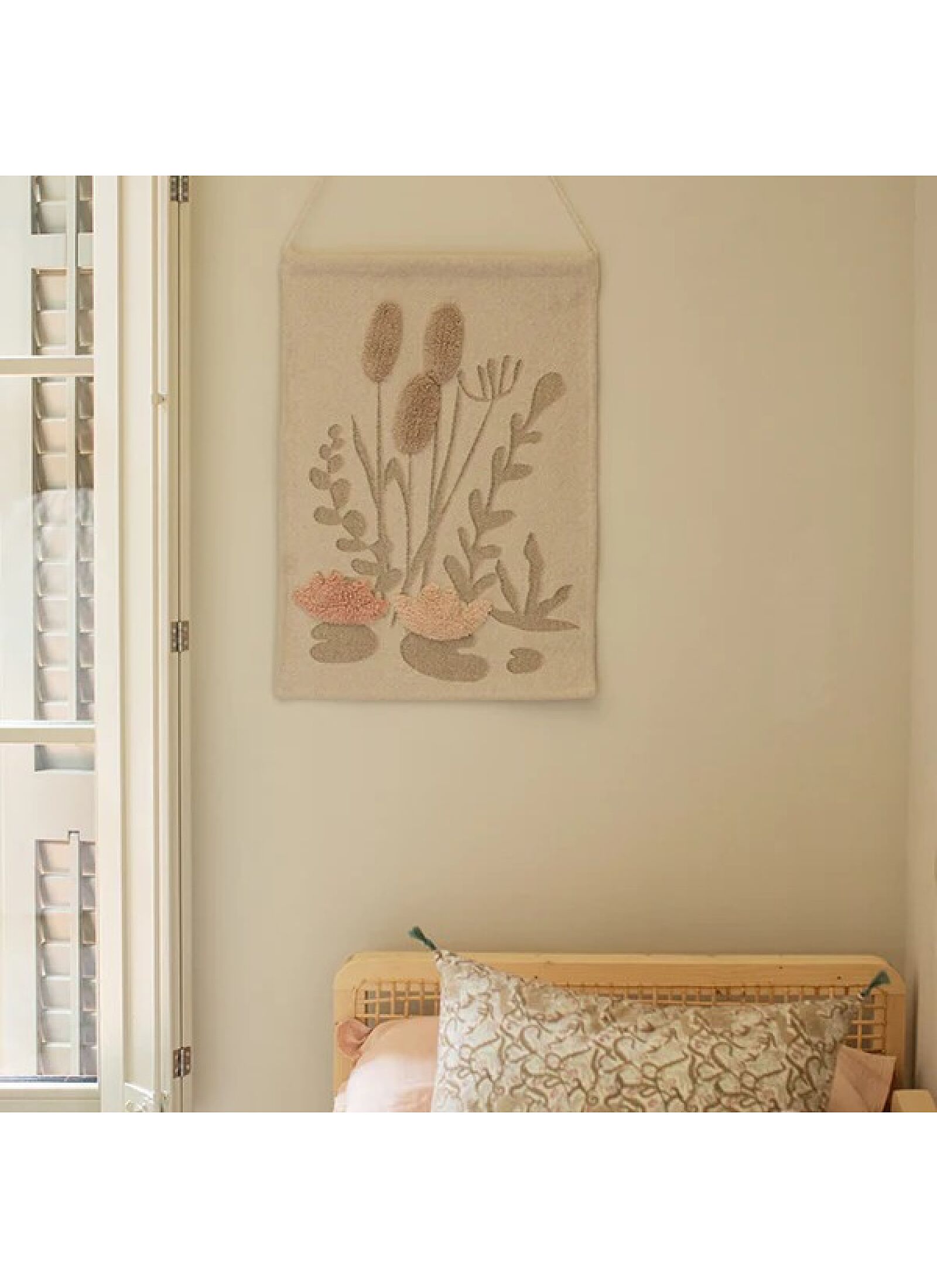 WALL HANGING MAGIC POND