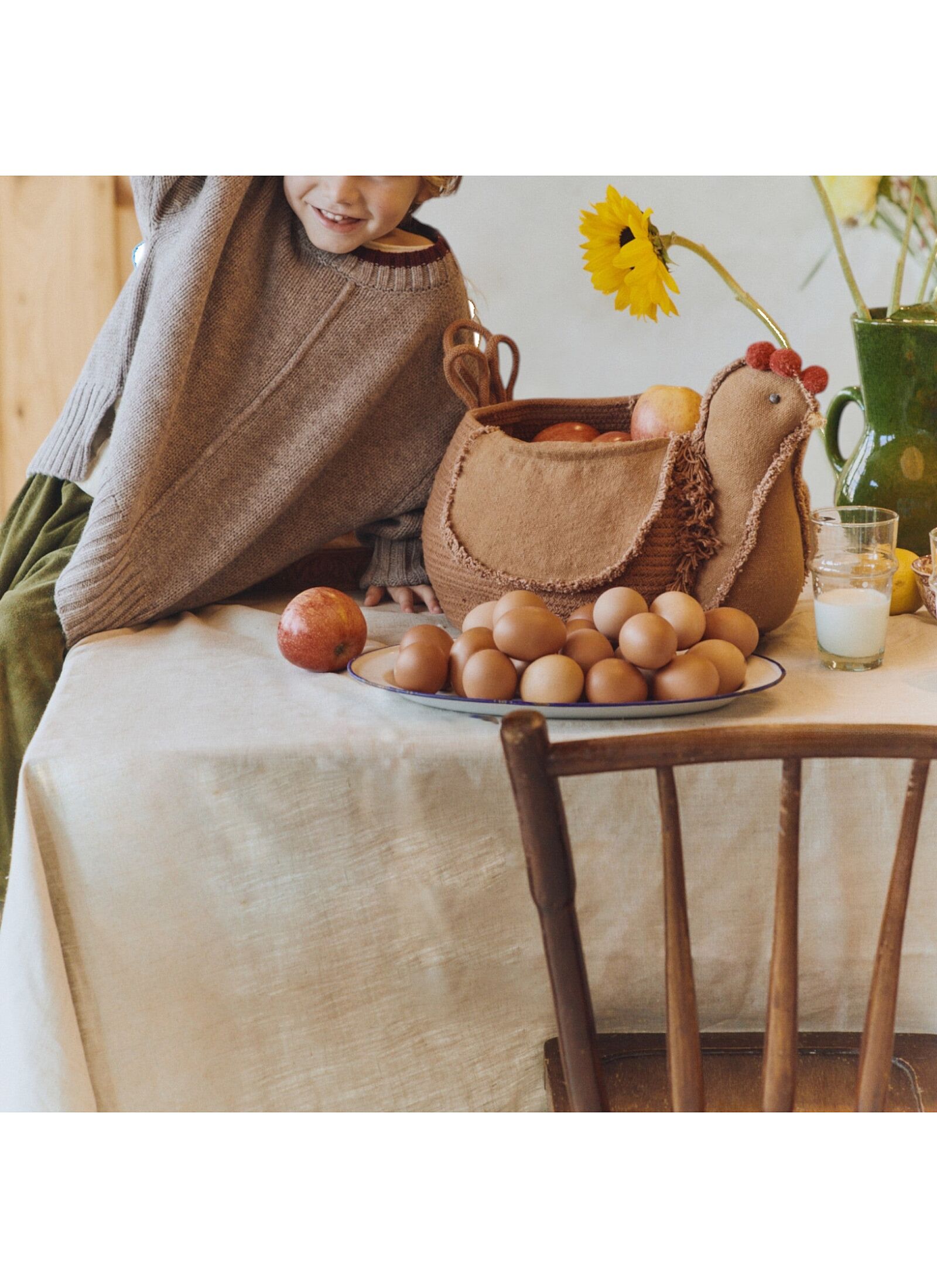 BASKET HEN