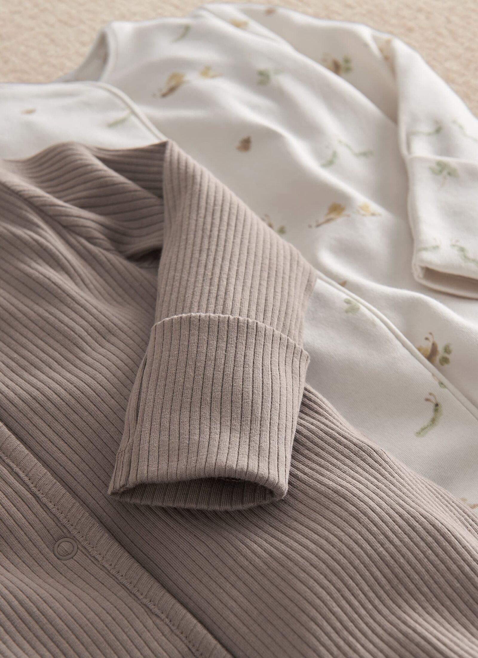 5-PIECE BABY SET WORTH THE WAIT