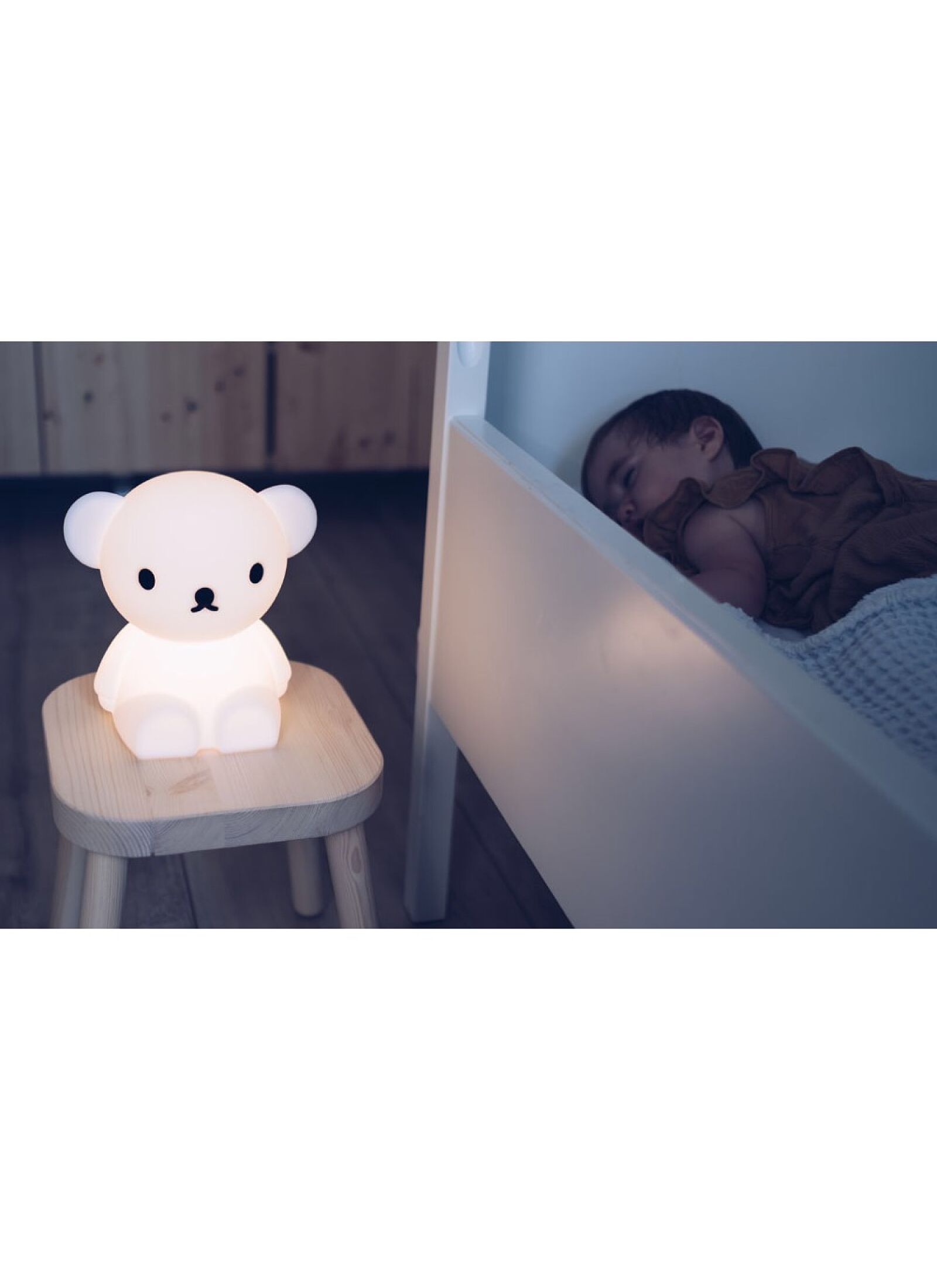 LED LIGHT BORIS FIRST