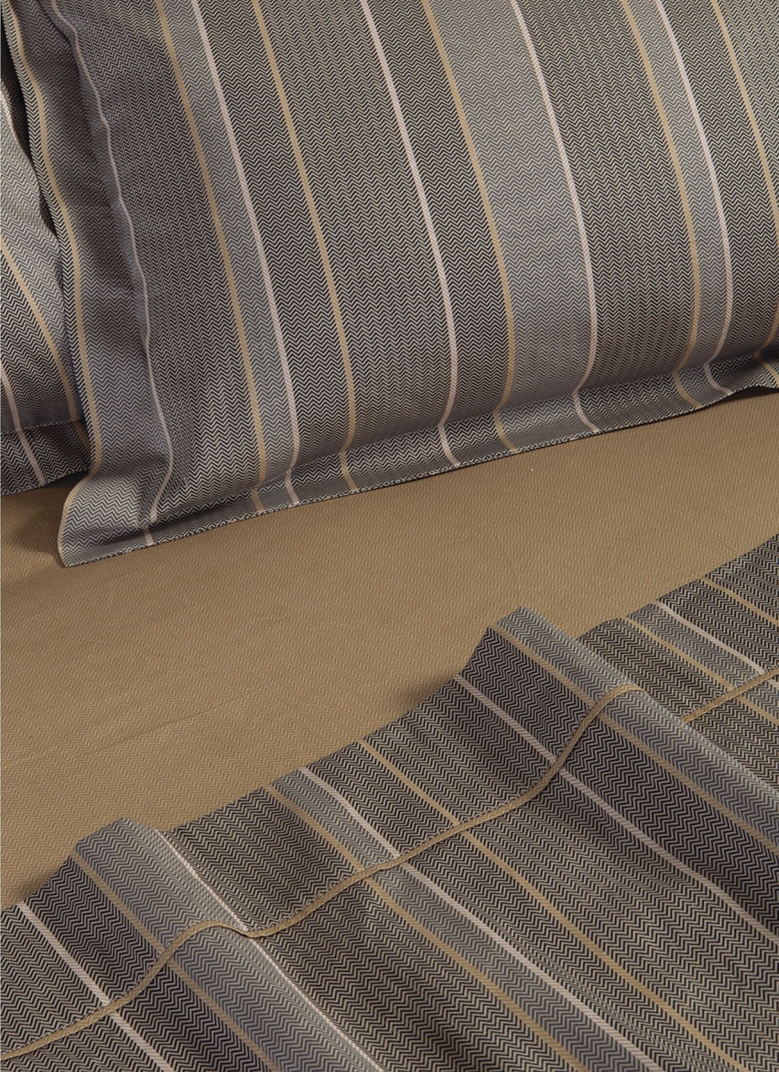 QUEEN SHEET SET DRAFT OLIVE GREY