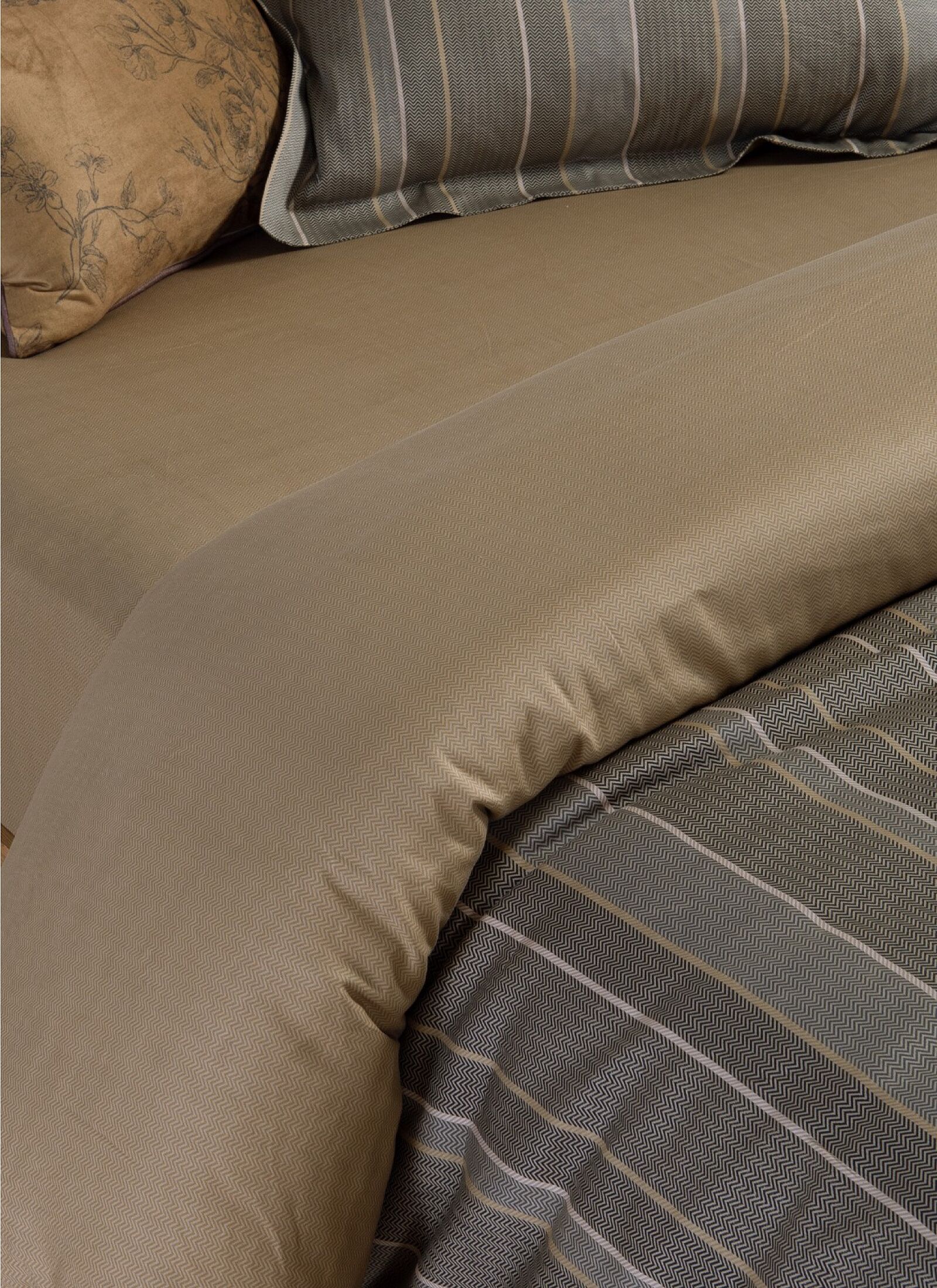QUEEN SHEET SET DRAFT OLIVE GREY