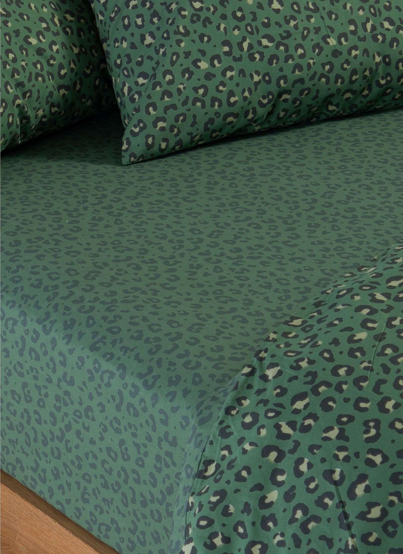 QUEEN SHEET SET WILD GREEN