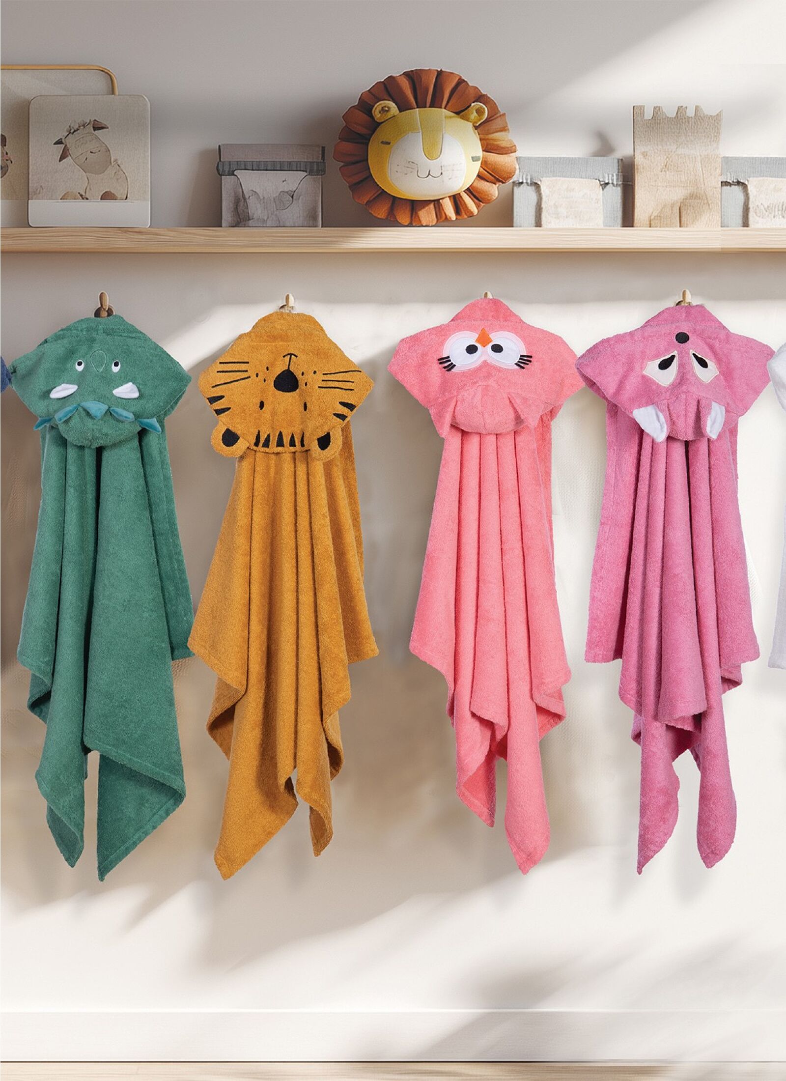 BABY CUDDLE N DRY TOWEL DINO GREEN