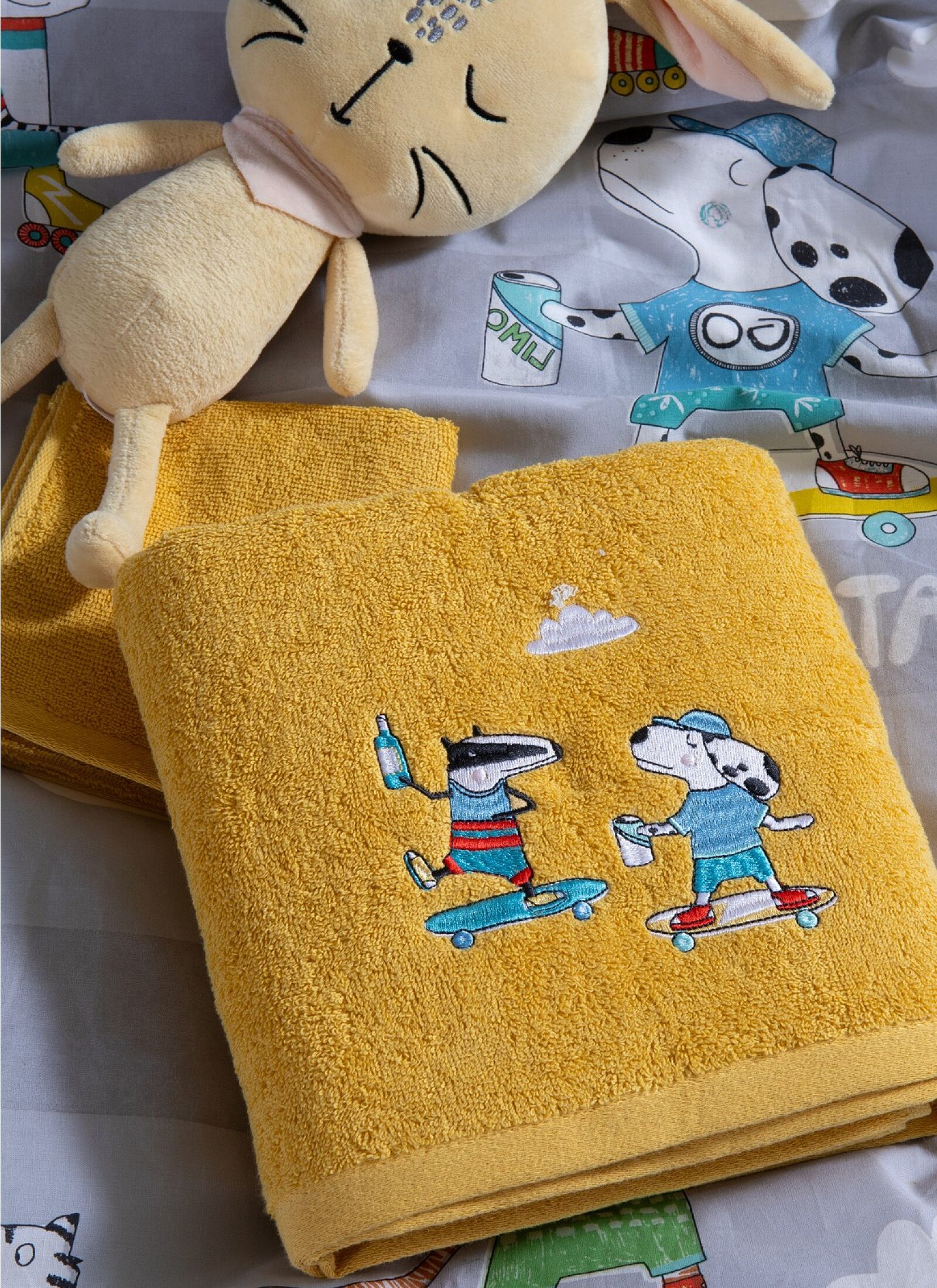 TOWEL SET (2PCS) COOL SKATING MUSTARD