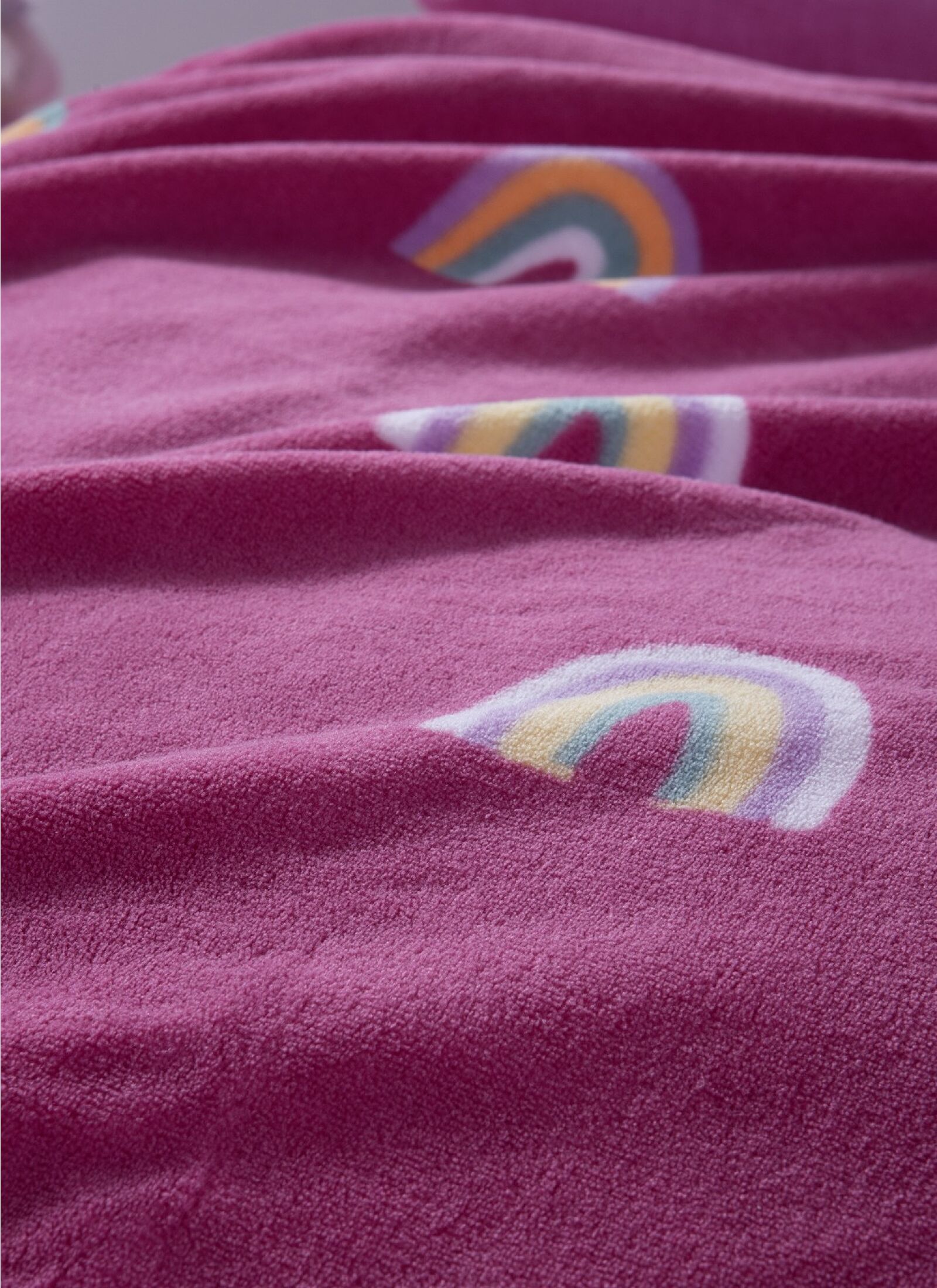 ADULT BLANKET (160X220) RAINBOW FUCHSIA