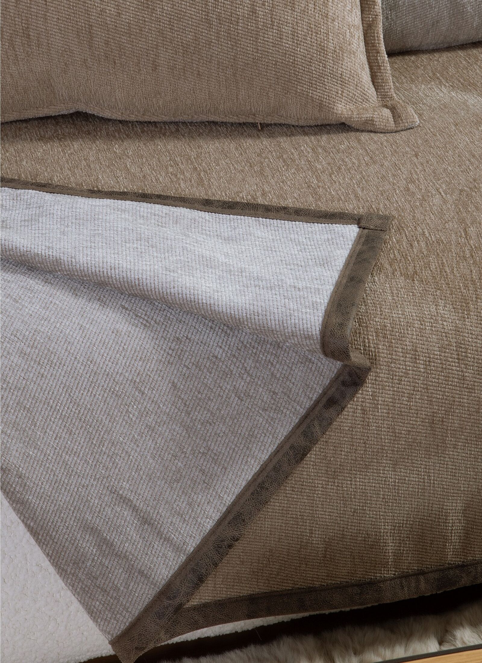 THROW TANGER BEIGE LIGHT GREY
