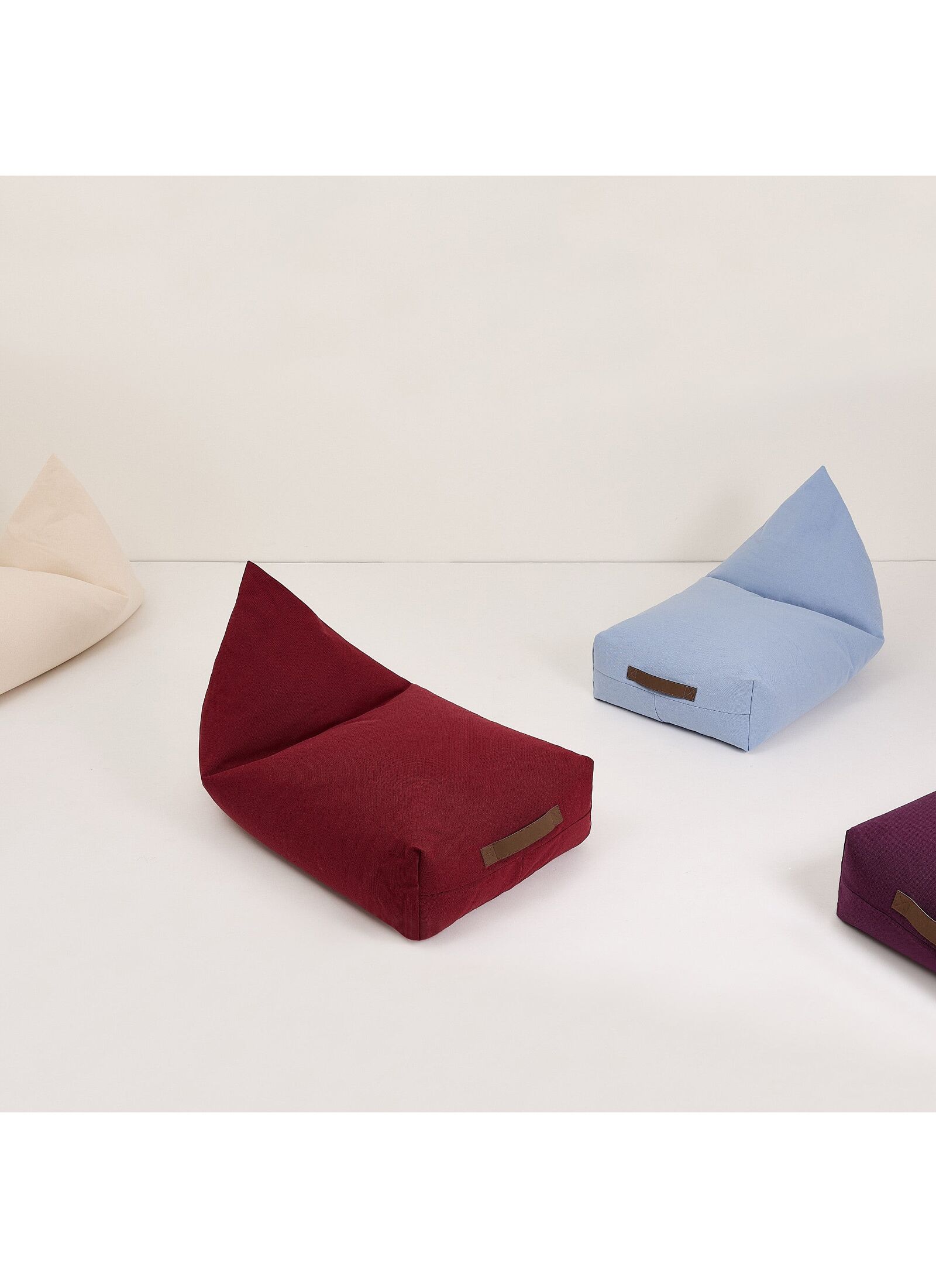 FLOOR CUSHION BURNT RED