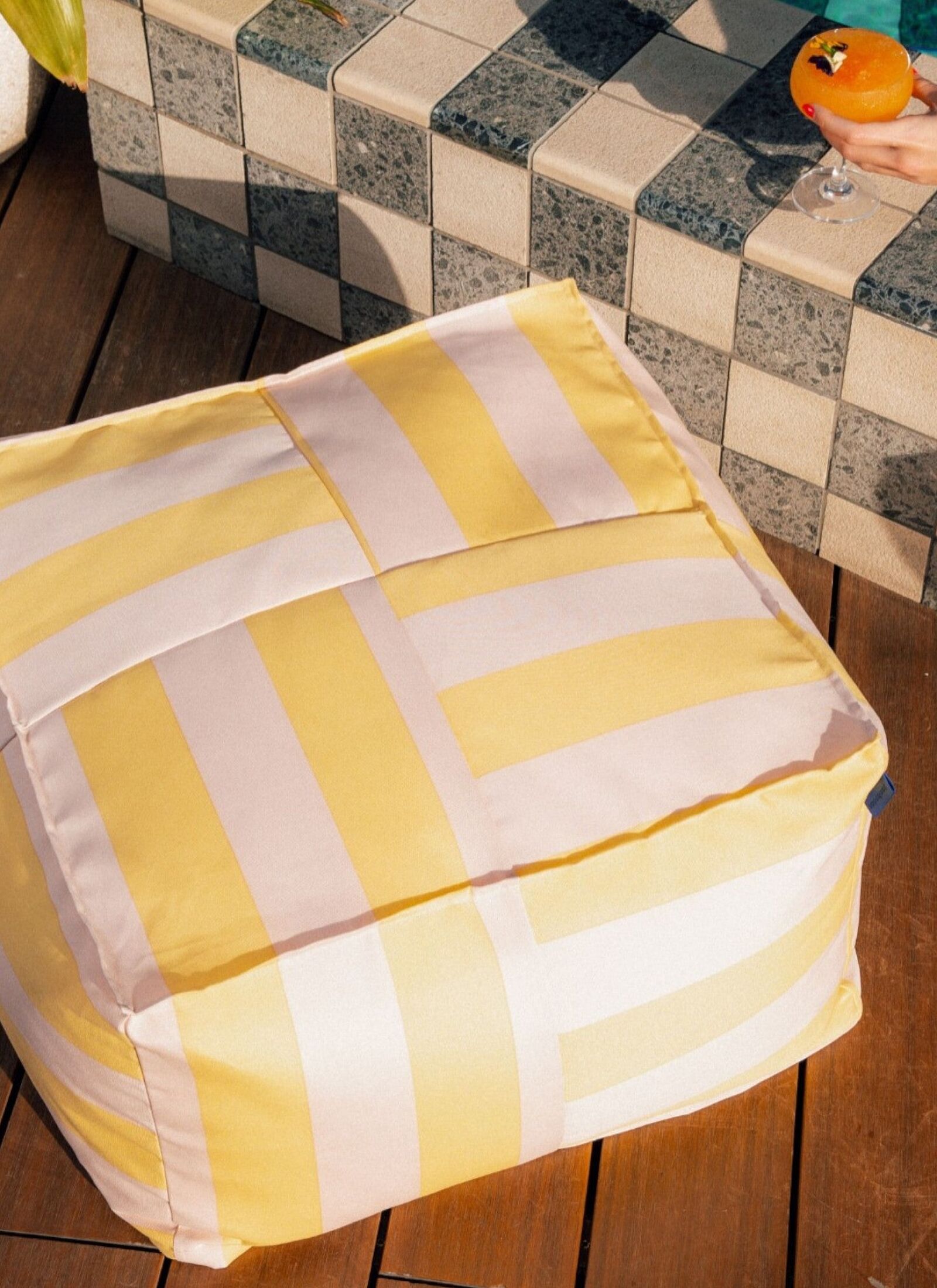 ADULT OUTDOOR POUF YELLOW PINK STRIPES