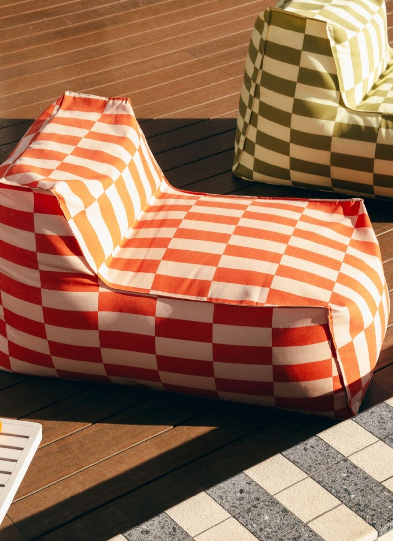 ADULTS' OUTDOOR POUF CHAIRS TANGERINE TILES