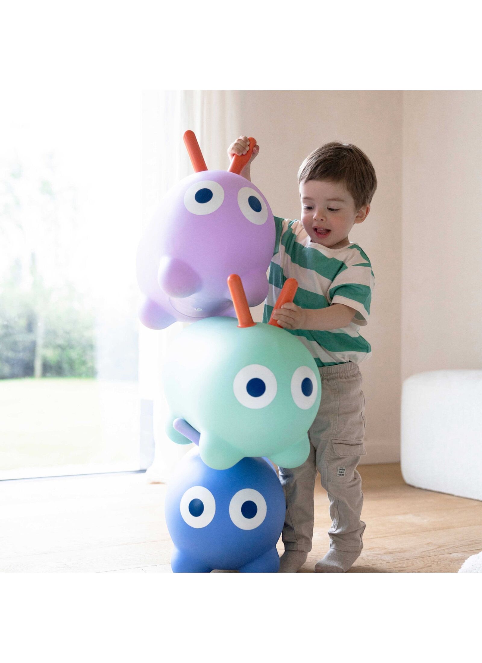 INFLATABLE ANIMAL SKIPPI PURPLE