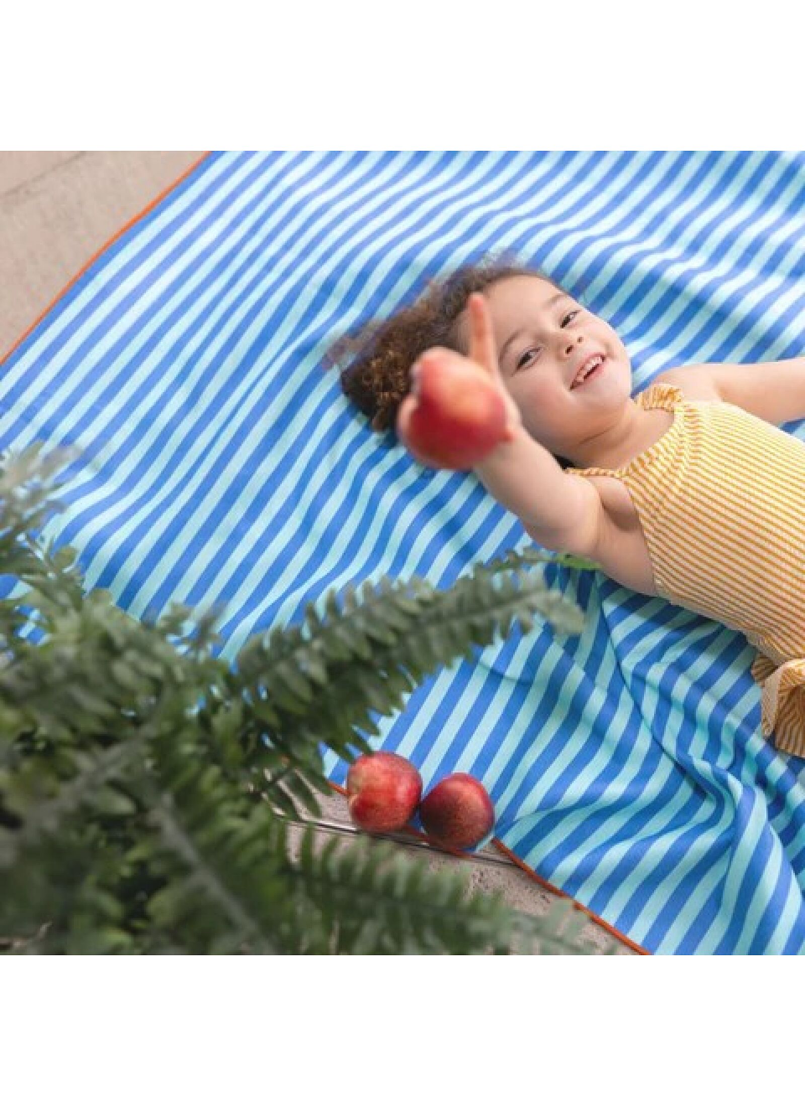 CHILDREN'S BEACH TOWEL ROAD