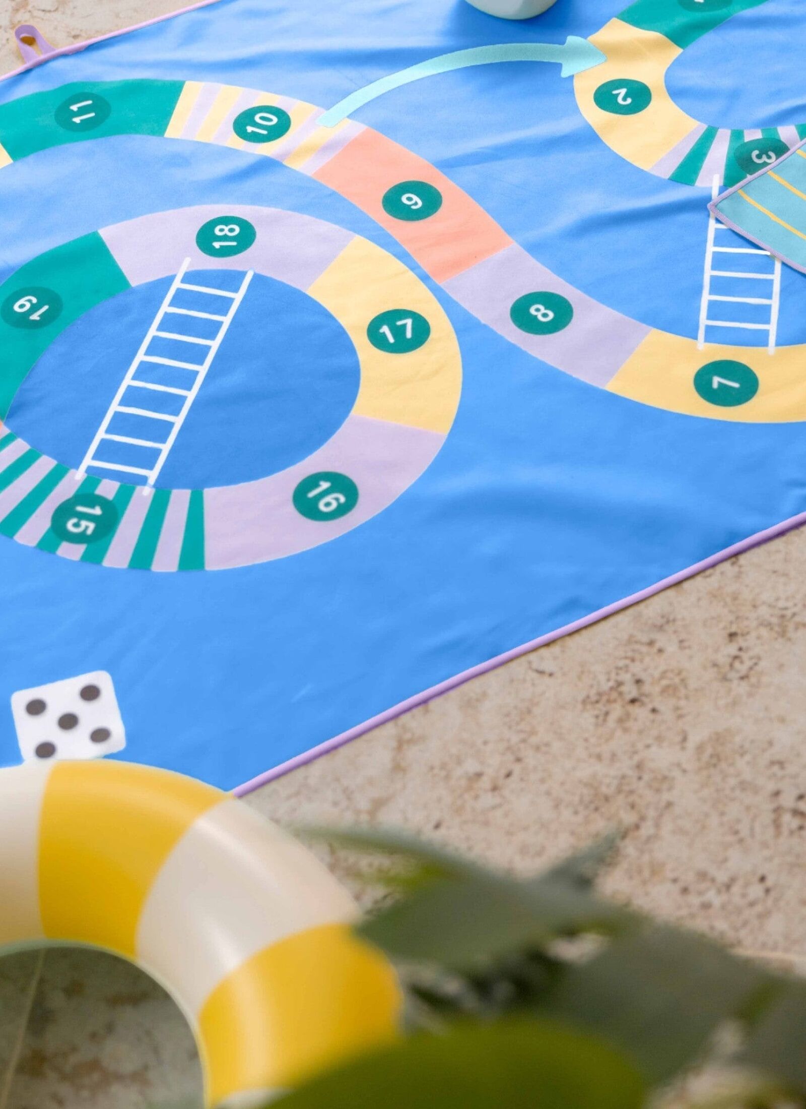 CHILDREN'S BEACH TOWEL SNAKE