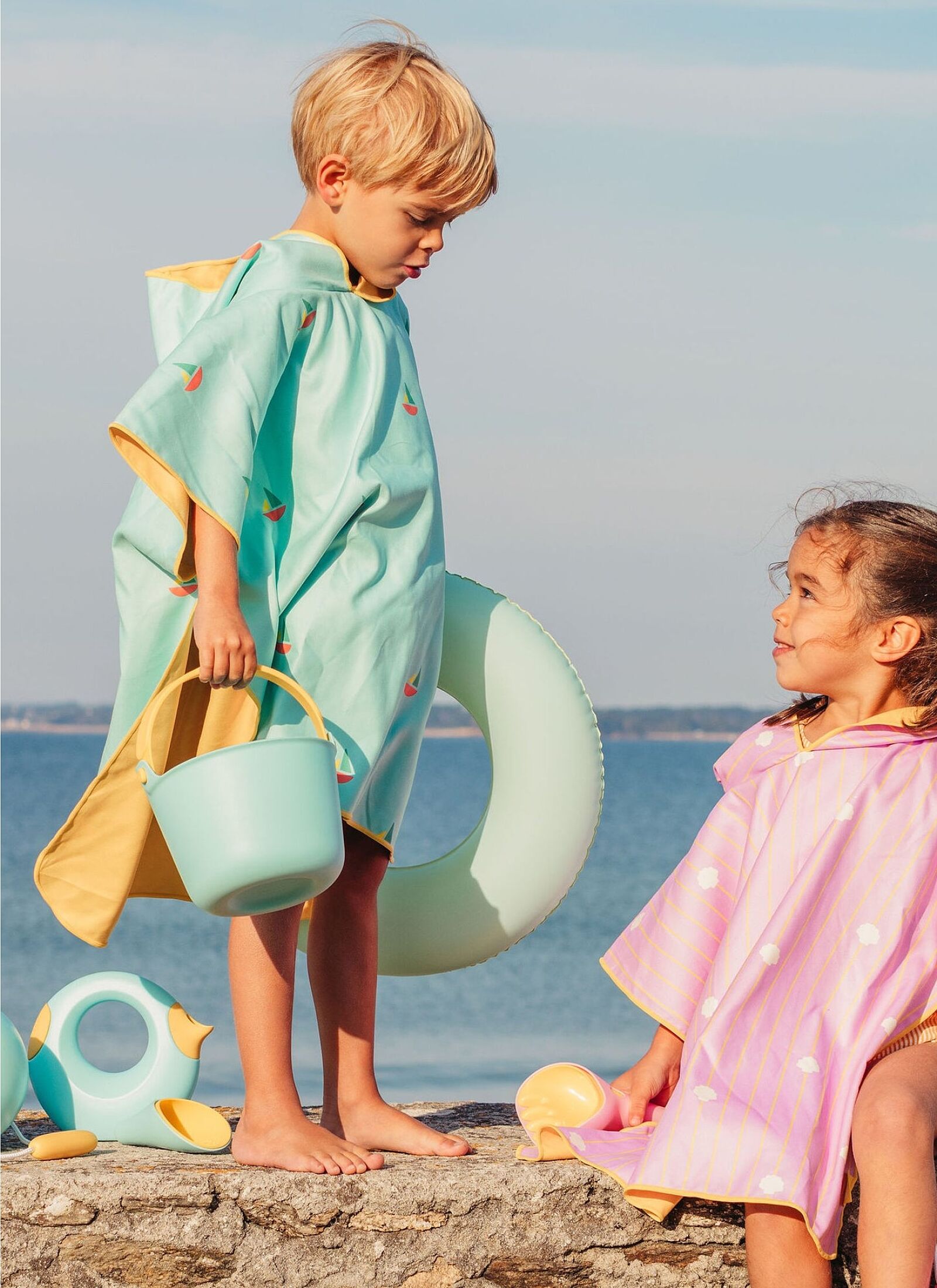 KIDS PONCHO BANANA PINK