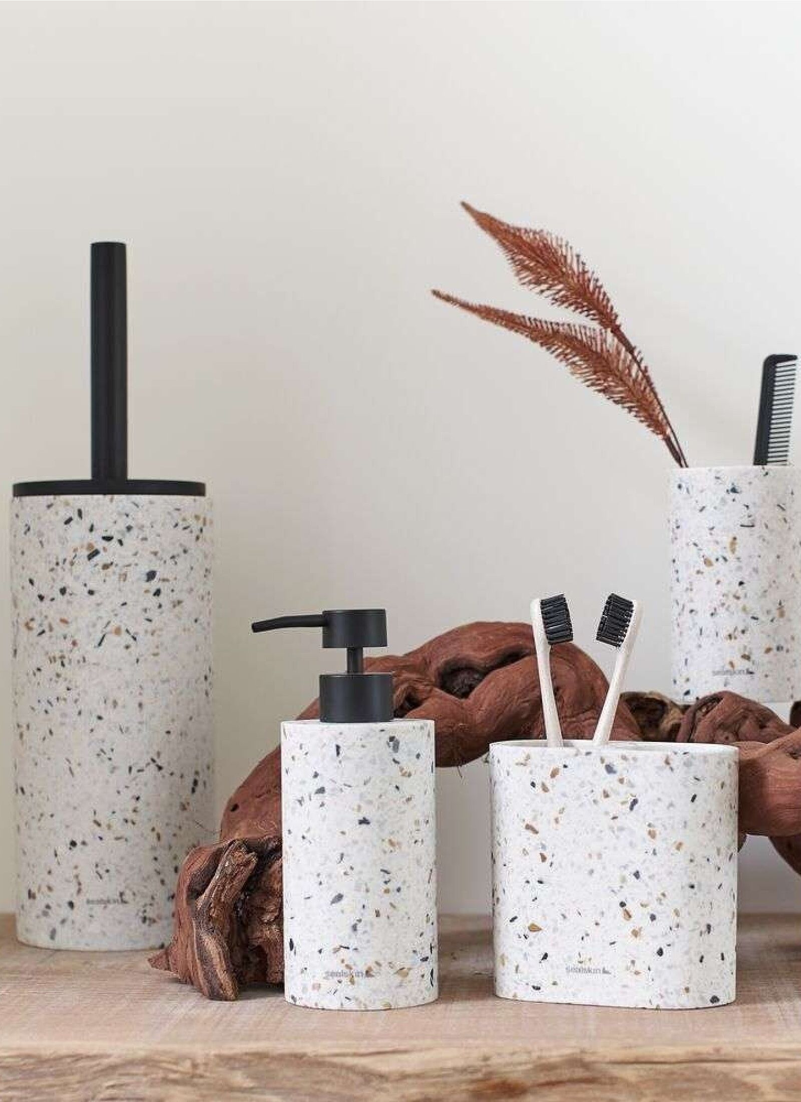 SOAP DISPENSER BLEND TERRAZO
