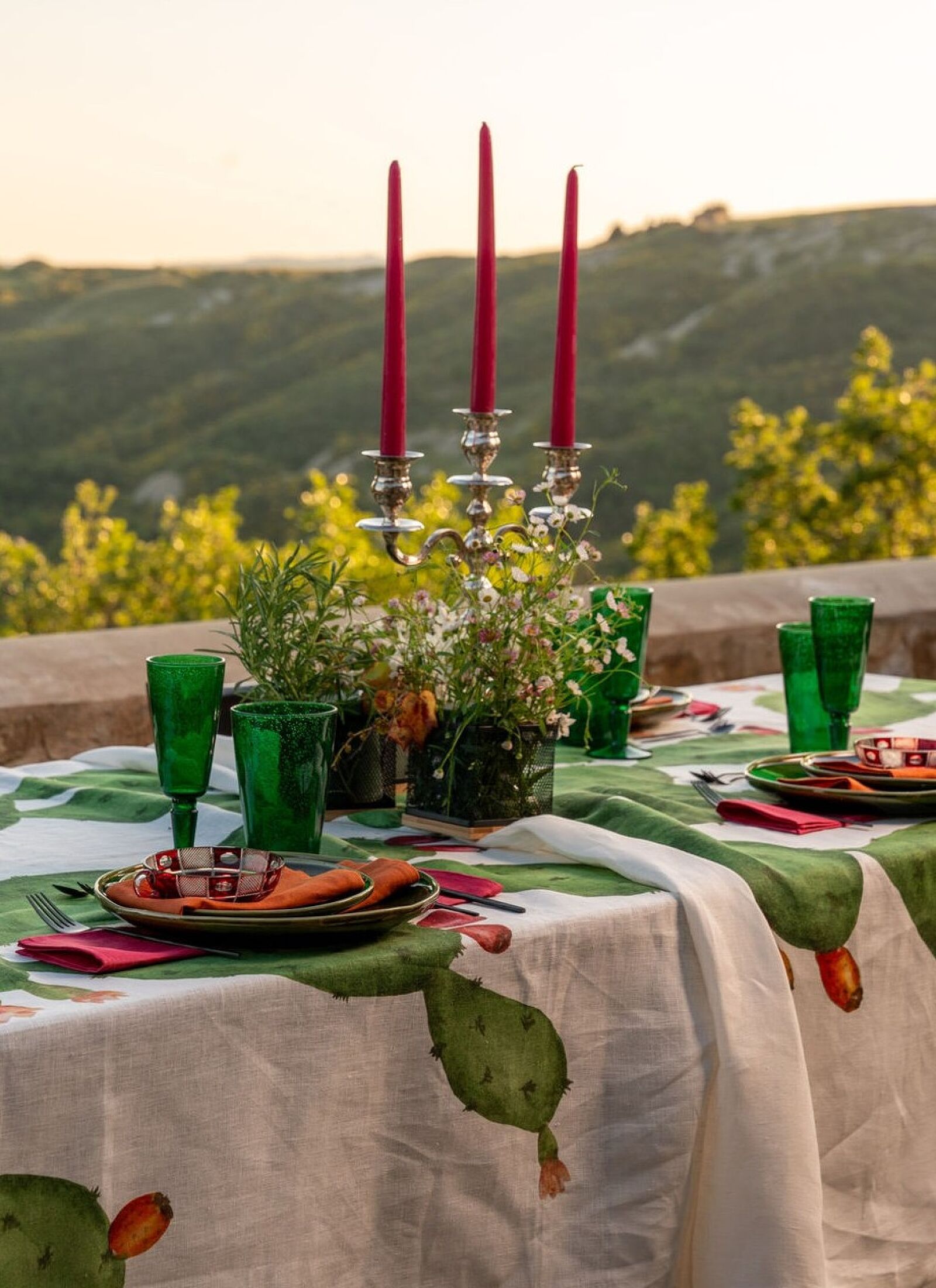 LINEN TABLECLOTH TUNERA