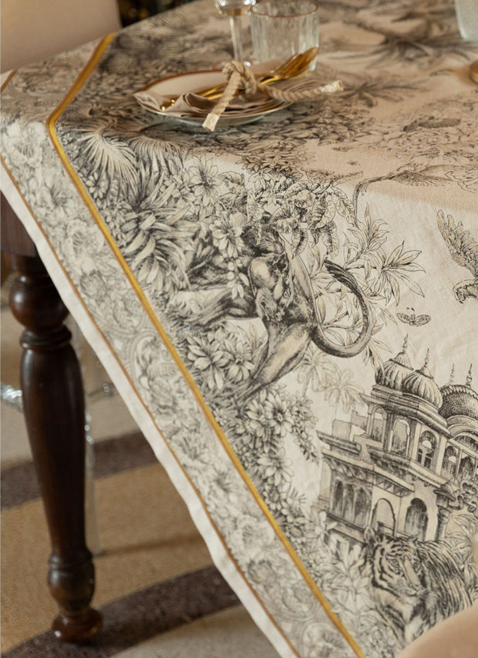 LINEN TABLECLOTH TANTRA