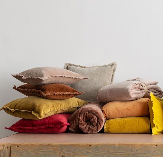 Image - CUSHIONS